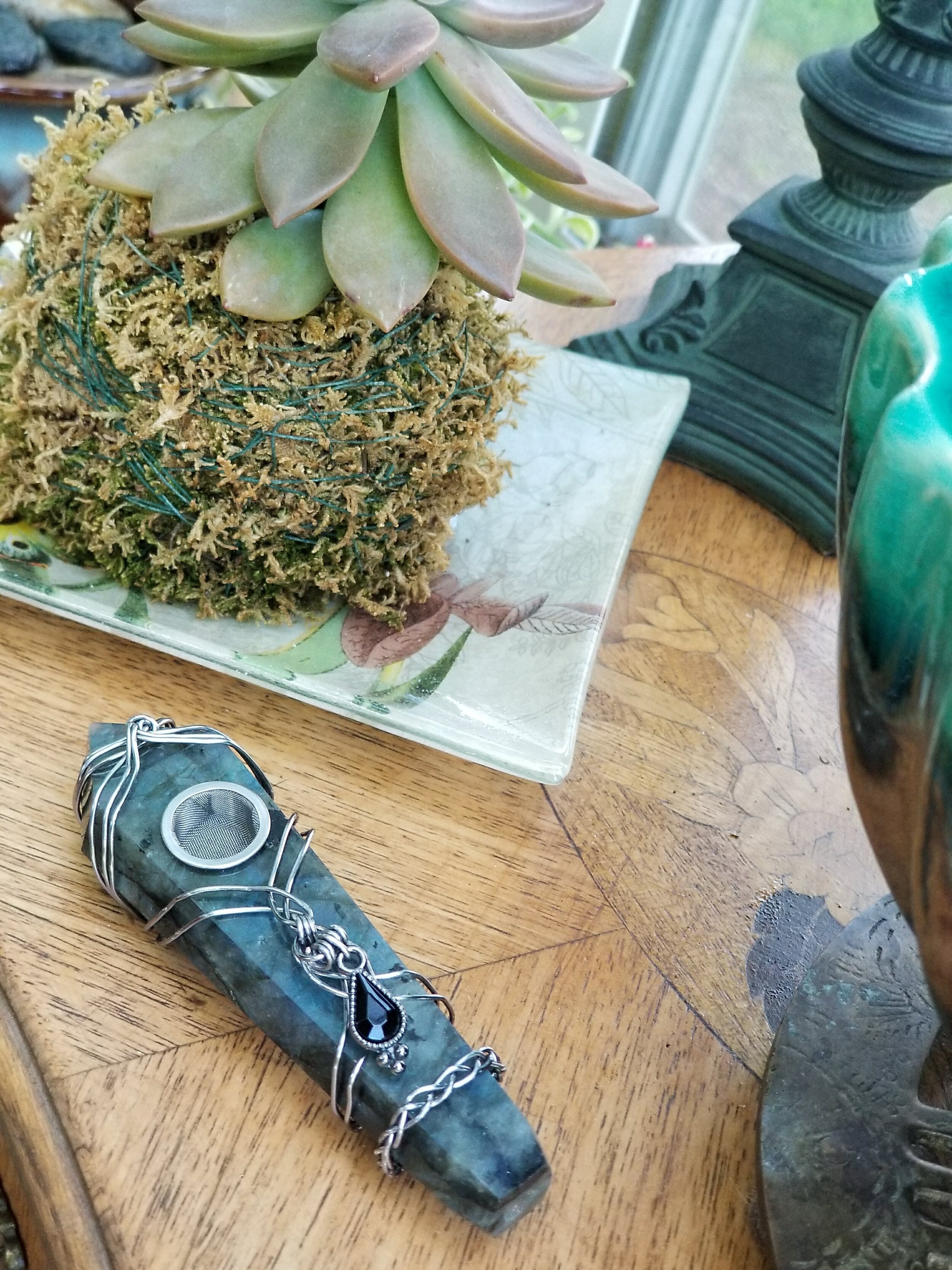 Custom Wire Wrapping for Crystal Pipes