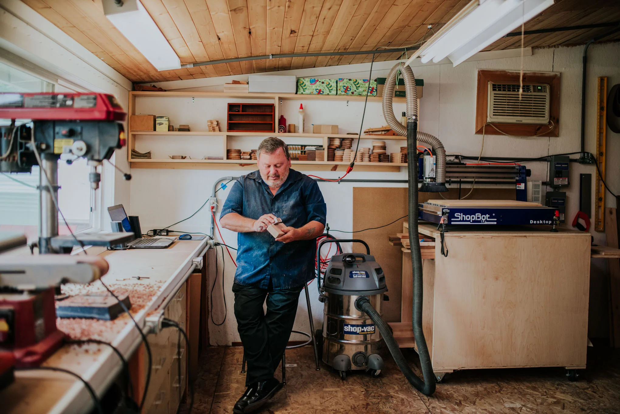 LIFESTYLE - IN THE STUDIO WITH LEE MILLER OF BLOSSOM FARM STUDIOS