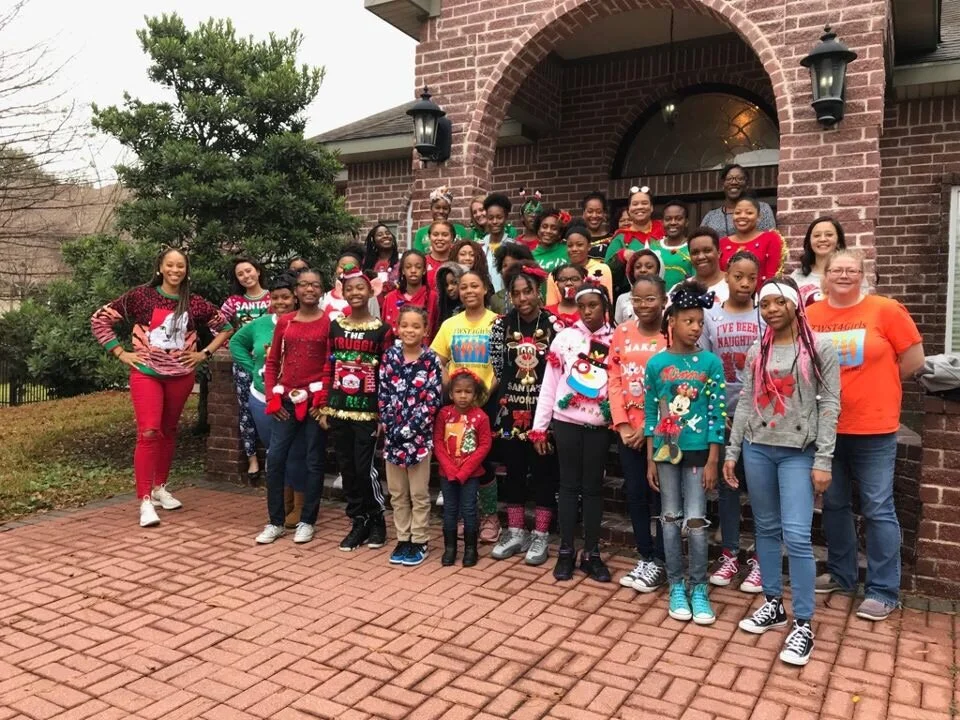 Ugly Sweater Vision Board Workshop (Copy)