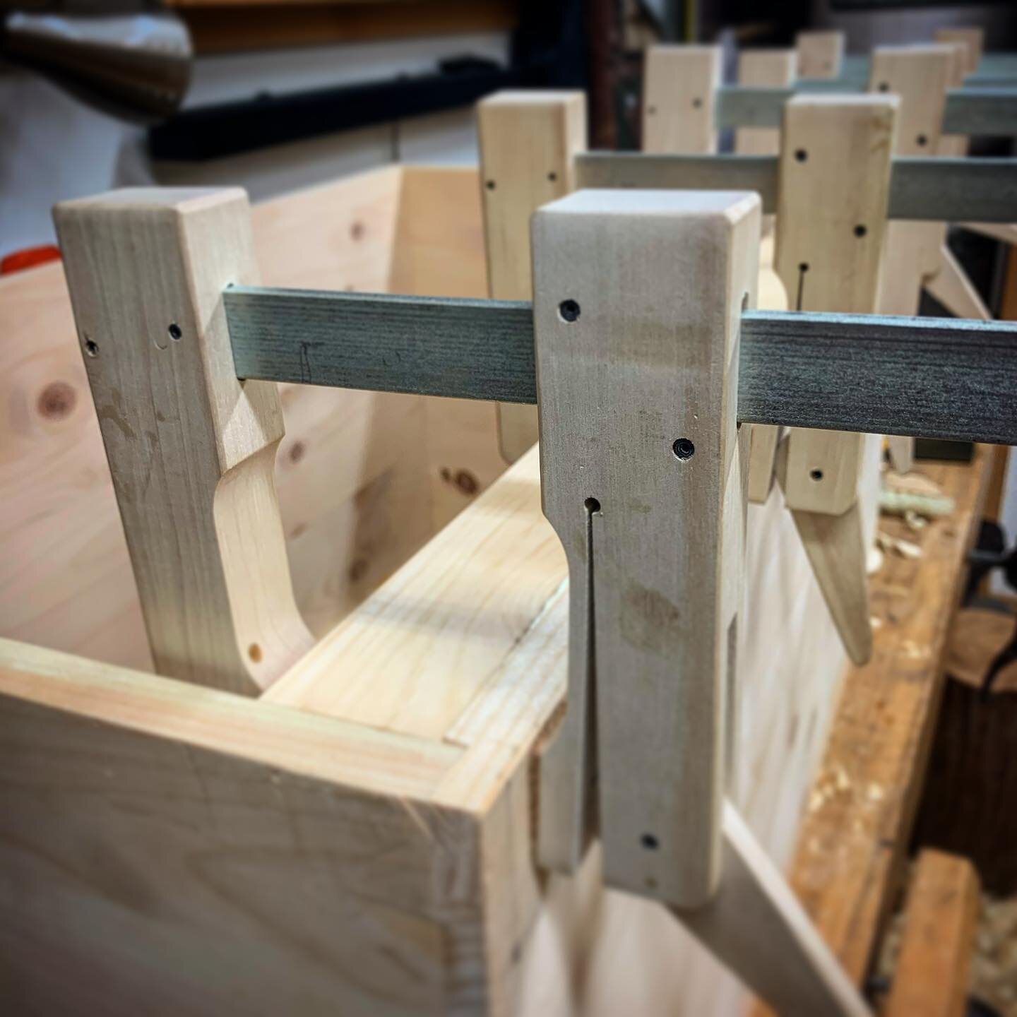 I love these clamps...so simple but effective. #yeg #yegmaker #theyegmakers #woodworking #clamps #yegwoodworking #woodworker