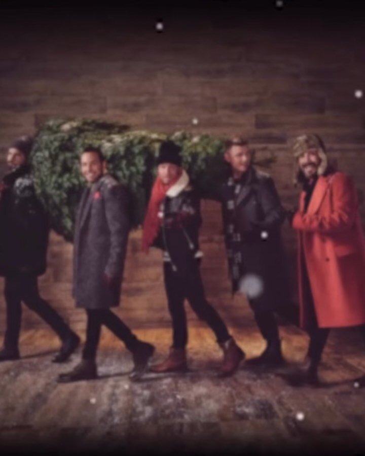 The Backstreet Boys dethroned Harry Styles with their holiday hit, 'Last Christmas.' 

Peep which hits by Chris Brown, Taylor Swift, and Rosa Linn sit at the top of their respective genres this week at Up In the Mix!