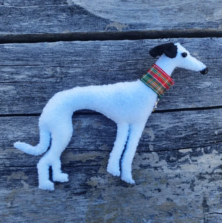 Christmas Felt Hound White and Black with Collar (No Loop)