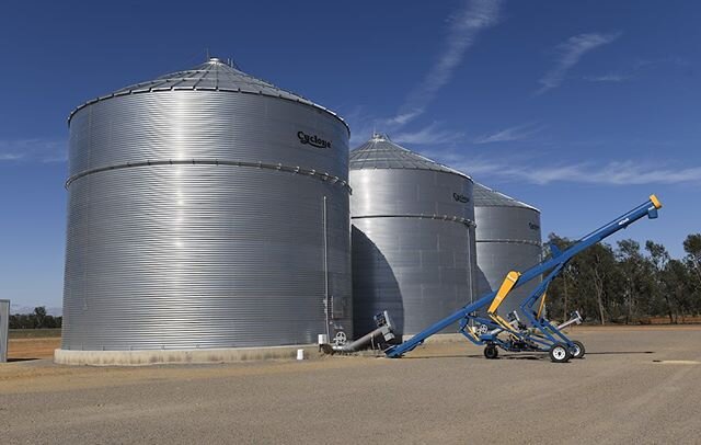 What sets Optimum Silos apart? 🤔
We are your full turnkey grain storage solution.
Quote &rarr; Design &rarr; Install - It's all taken care of in house, for your convenience. .
.
.
.
.
#australianfarmers #aussiefarmers #graingrowers #grainbins #grain