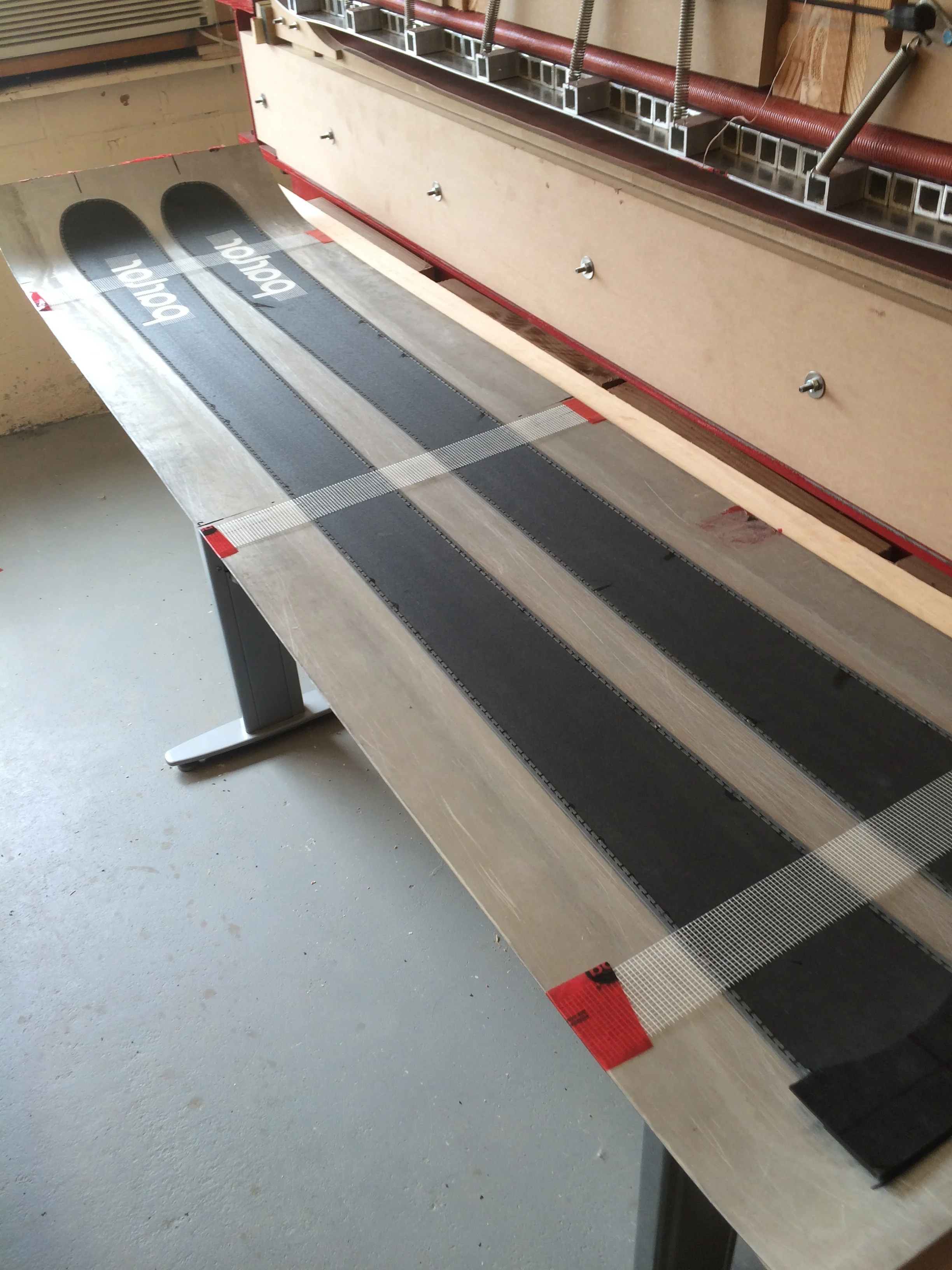 After making my first ski, I figured I'd go and look into how the pro's do it