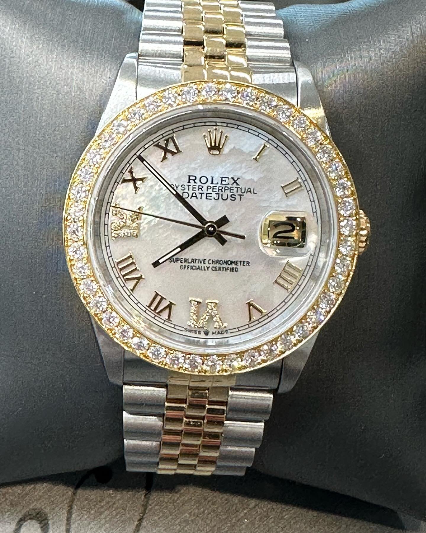 This custom diamond Rolex Datejust went to a very special lady this Mothers Day! Come in today to see our selection or let us build you something custom. 

#rolexdatejust #preowned #watch #diamondwatch #designyourown #customrolex #bling #eagleidaho #