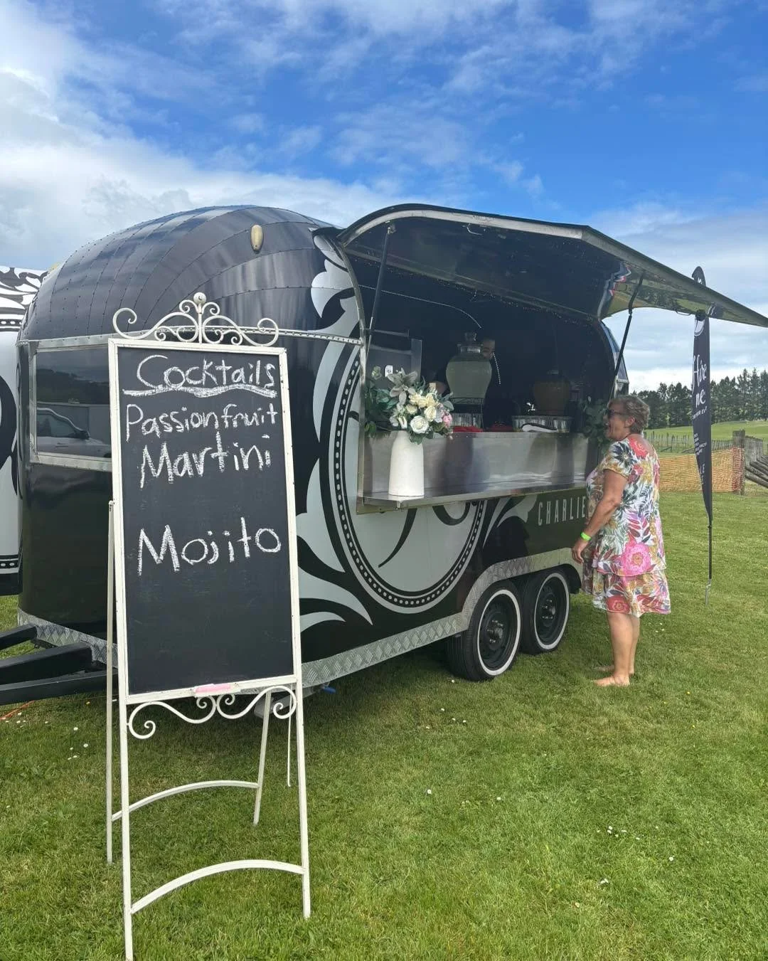 Which would you pick?
❤️ Passionfruit Martini
👍 Mojito

www.charliegrace.co.nz

events.charliegrace@gmail.com
021 273 3968

.
.
.

#charliegrace #mobilebarauckland #aucklandbar #aucklandnz #diyweddingnz #weddingvenuesnz #eastauckland #whitford #clev