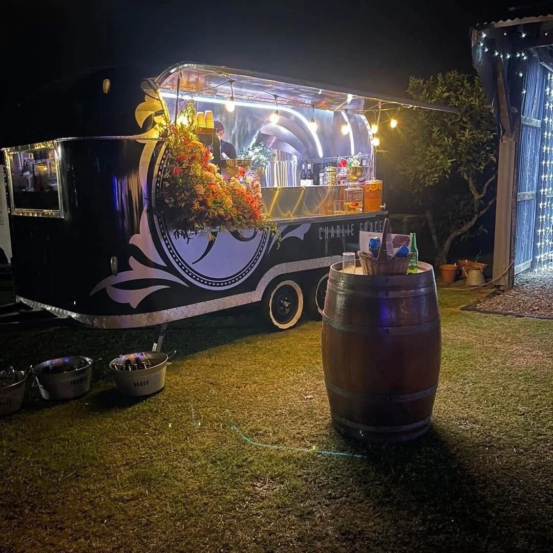 ✨ Backyard Nights, Done Right. Charlie Grace bringing the glow to a backyard celebration. From cocktails and wine to beer and bubbles, our mobile bar turns your space into an unforgettable night-time event. 🥂🌙

Perfect for birthdays, engagements, a