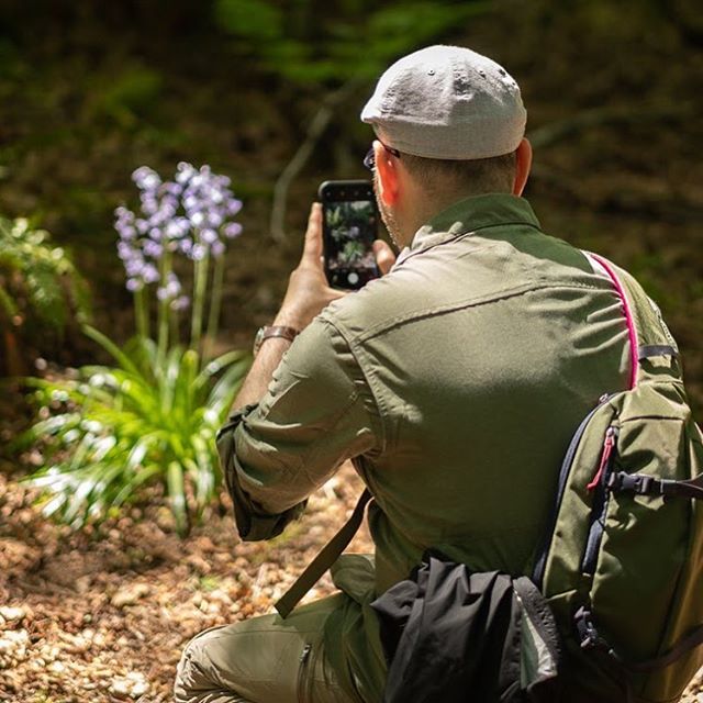 Smartphone or DSLR the goals on this tour are the same: capture great images and take in the beauty of Stanley Park&rsquo;s sea wall and old growth rainforest. It&rsquo;s great to be helping people get the best results from their gear, whatever they 