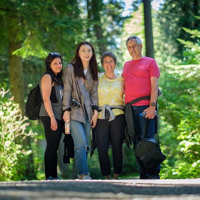 Fine weather and a really lovely group of people out today! Thanks for your company and stories, and safe travels 😊📷🏔🌲🌳@susanbarry60, @muskaanmakeup &amp; @qyze__