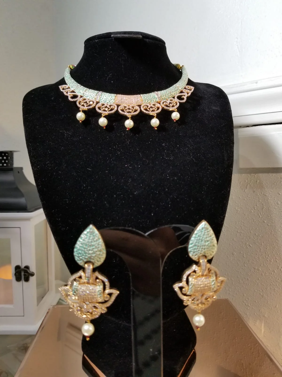 Jaipur Mint Green Hand Crafted Pearl Choker Set