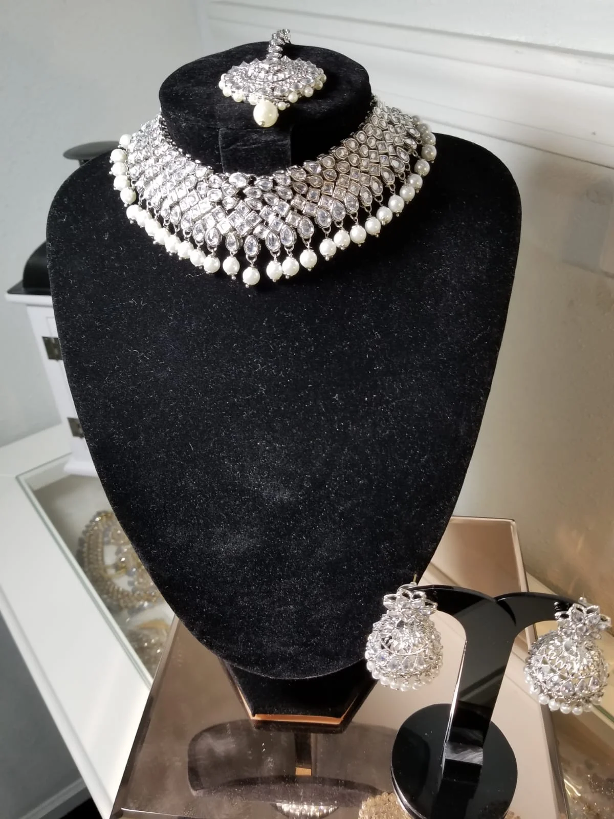 Silver Studded Choker with Pearl Maang Tikka Set 