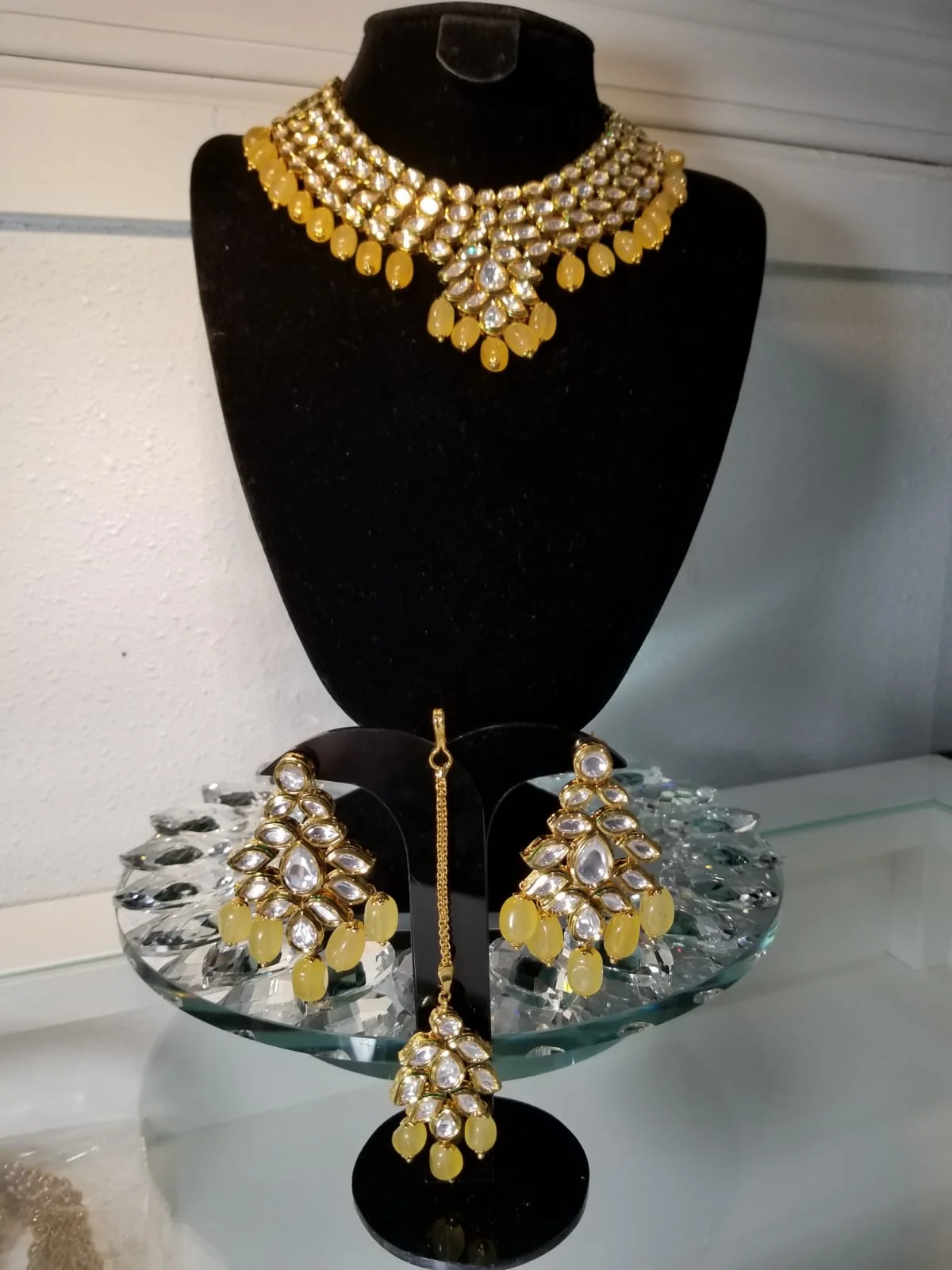 Yellow Pearl Kundan Choker Set 