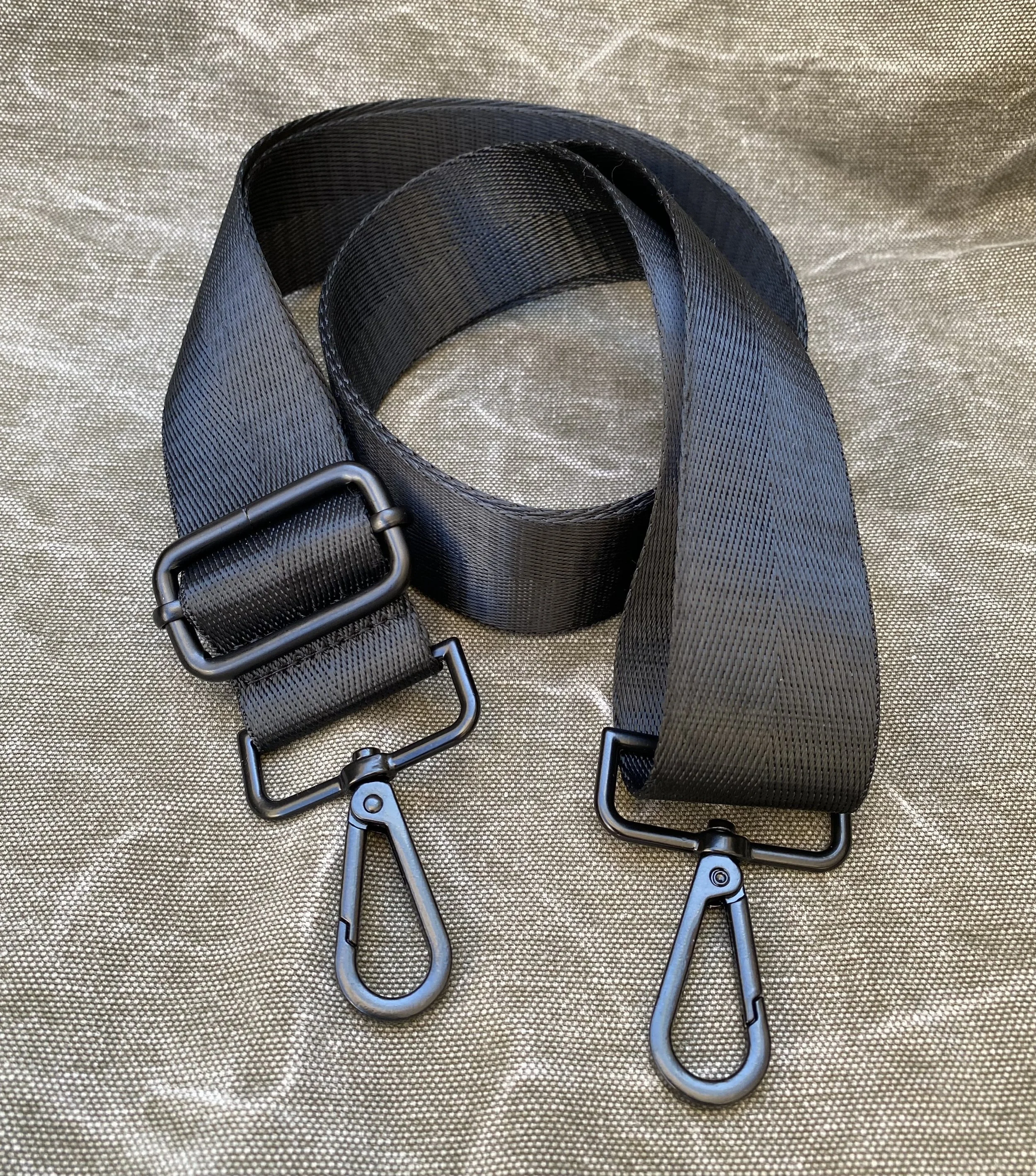 All_Black Crossbody_strap.jpeg