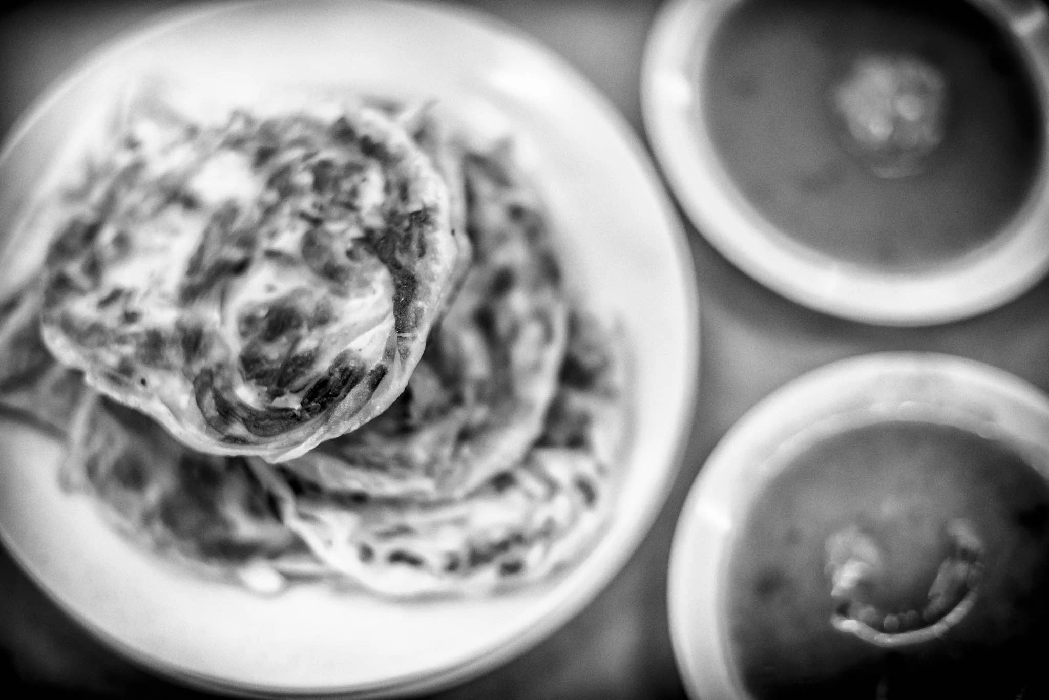 The famous crispy “kesong” (no condiments) prata is often paired with curry or sambal chilli, but children enjoy them with sugar too.