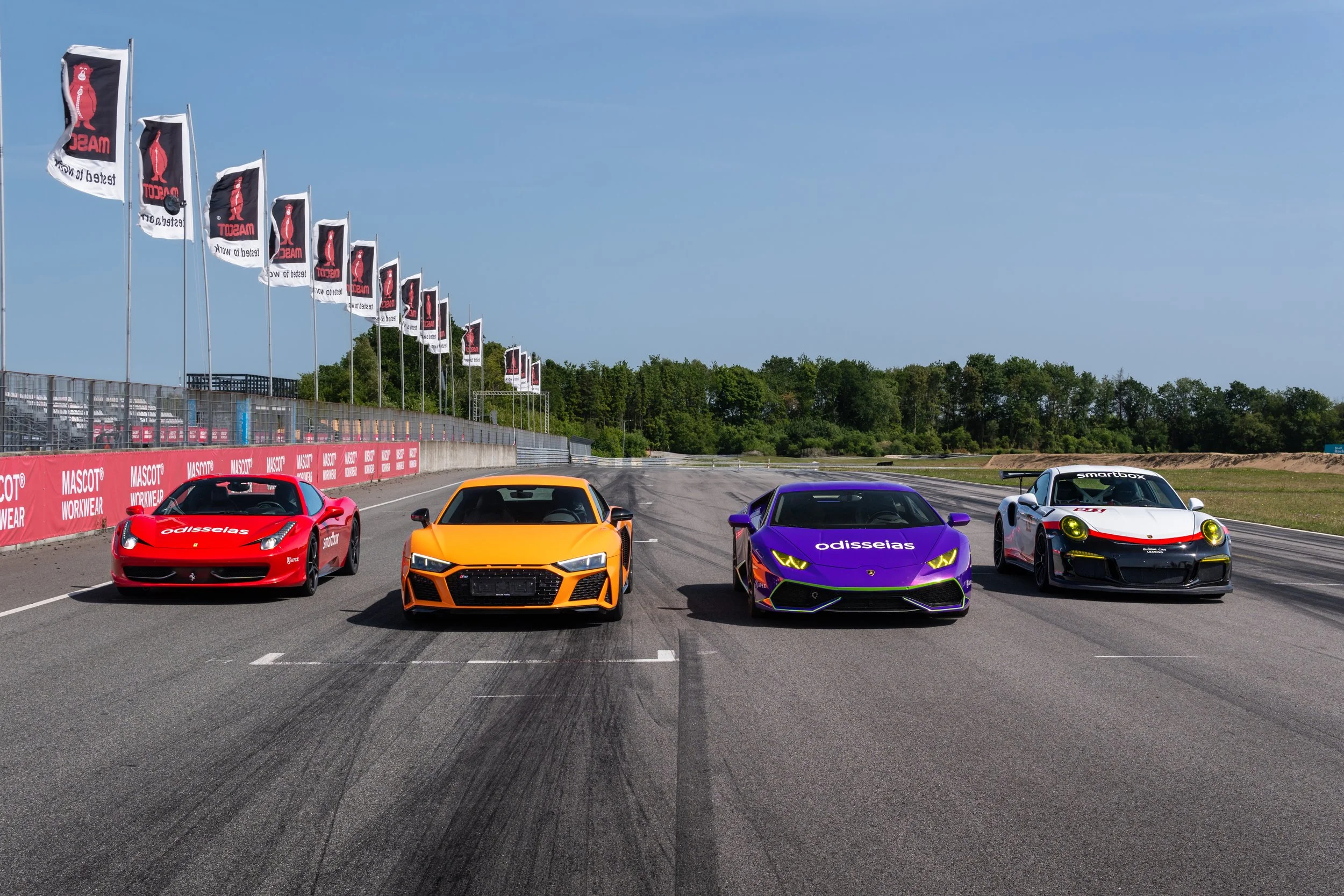 THE ULTIMATE SUPERCAR EXPERIENCE