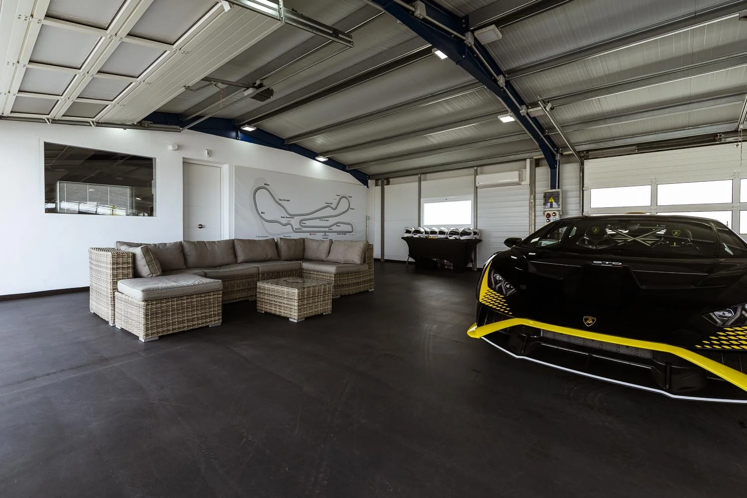 MG Circuit Content 2025 WEB-6.jpg