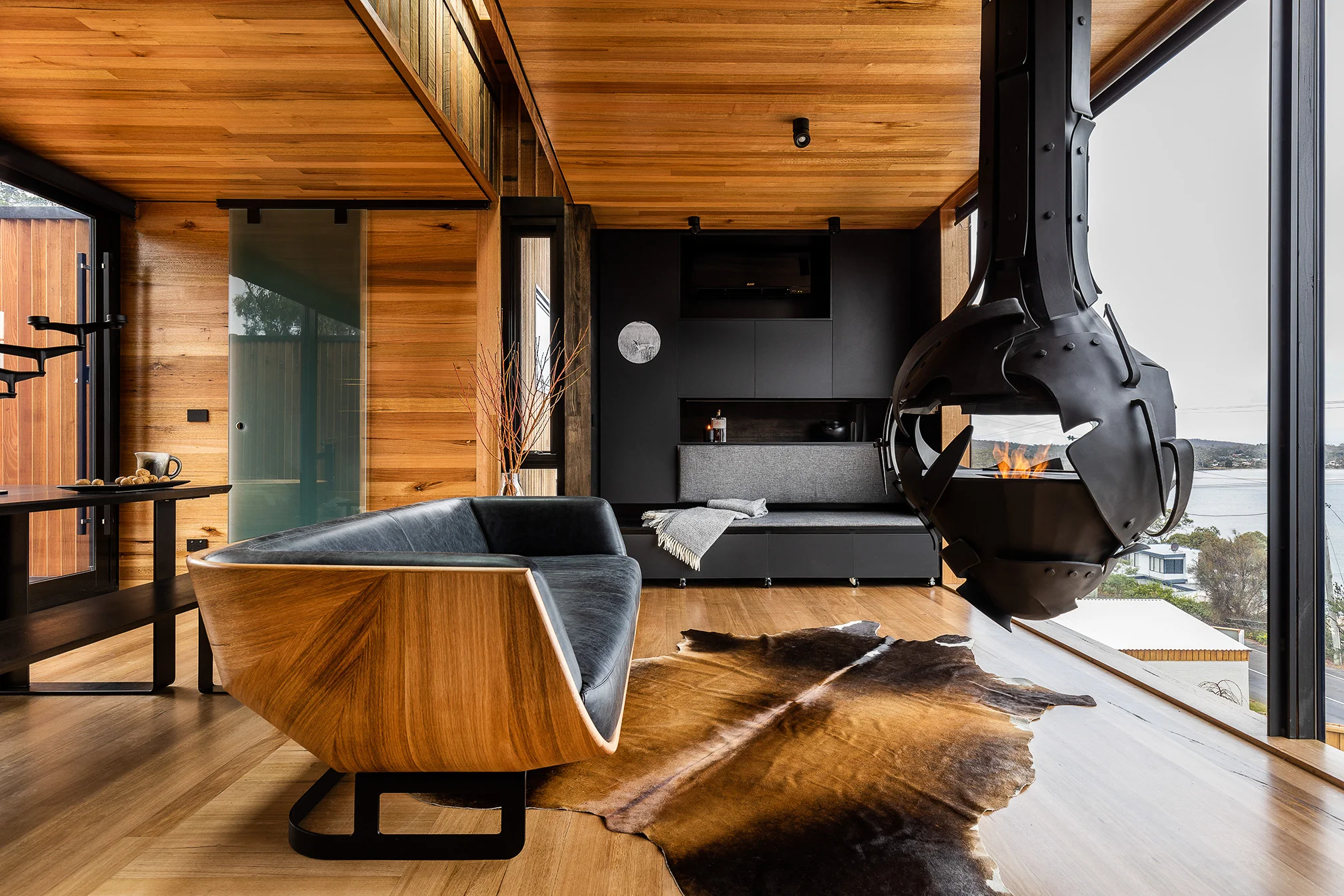 TAILORED TASMANIA POD