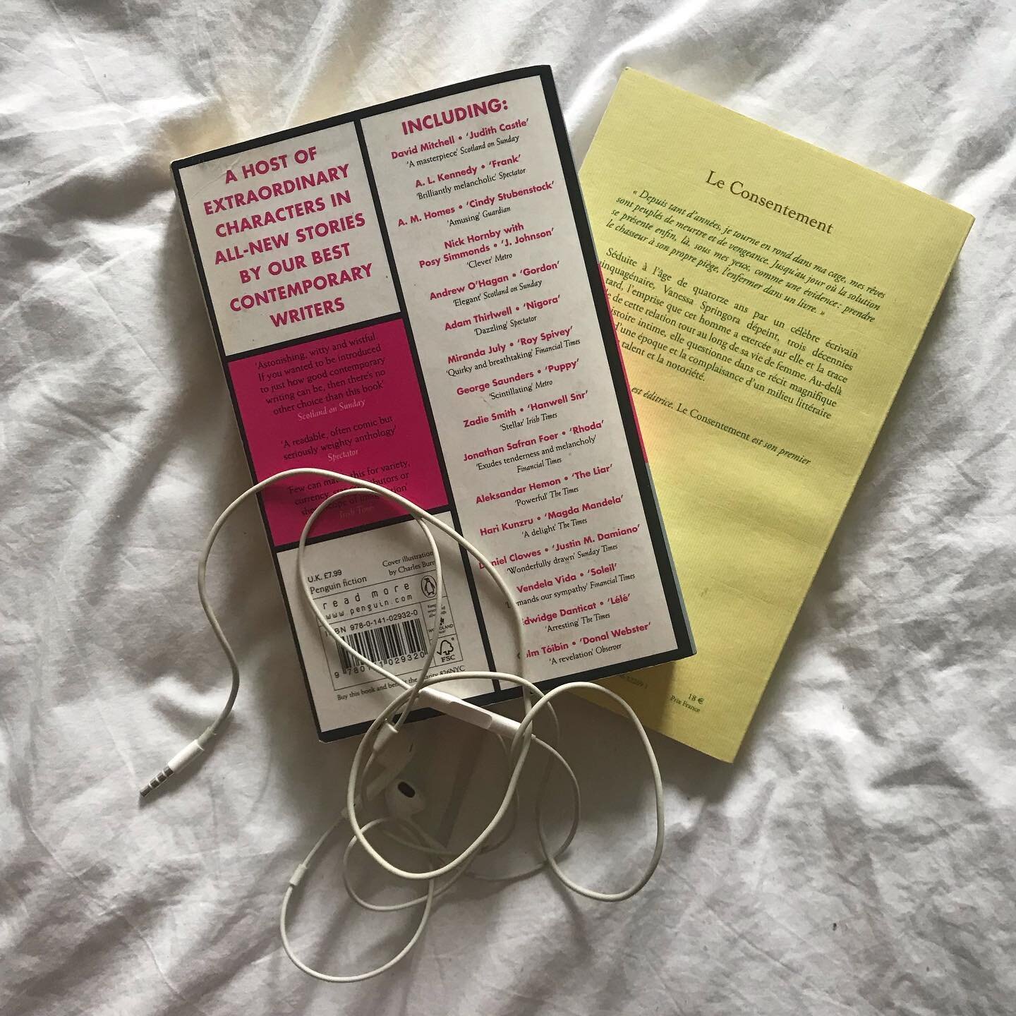 WHAT WE LISTENED TO: 4 bookish podcasts to check out now⁣
⁣
When contributor Claire @claireintranslation approached me with an idea to write an article about bookish podcast I jumped for joy. It took me a really long time to get into podcast listenin