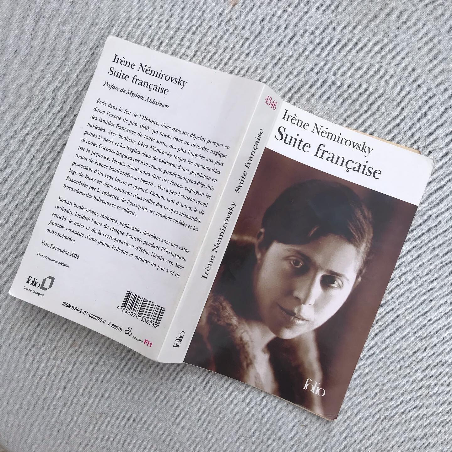 After a relatively easy read, I decided to finally start Suite fran&ccedil;aise by Ir&egrave;ne N&eacute;mirovsky. I've heard so many things about this book &mdash; mainly that it is heartbreaking. So, I knew I had to prepare myself before getting st