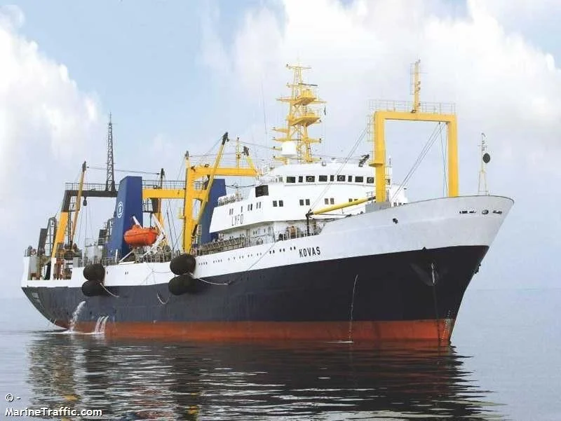 Траулер антур. Судно кайрос росрыбфлот. Рыболовецкий траулер баренцево море. Судно атлантический исследователь. Ооо антур ульяновск.