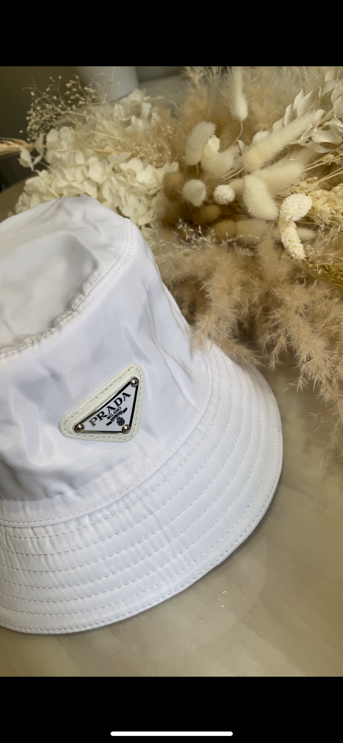 14374691-CC17-49B9-8C3D-79B7182AAA57