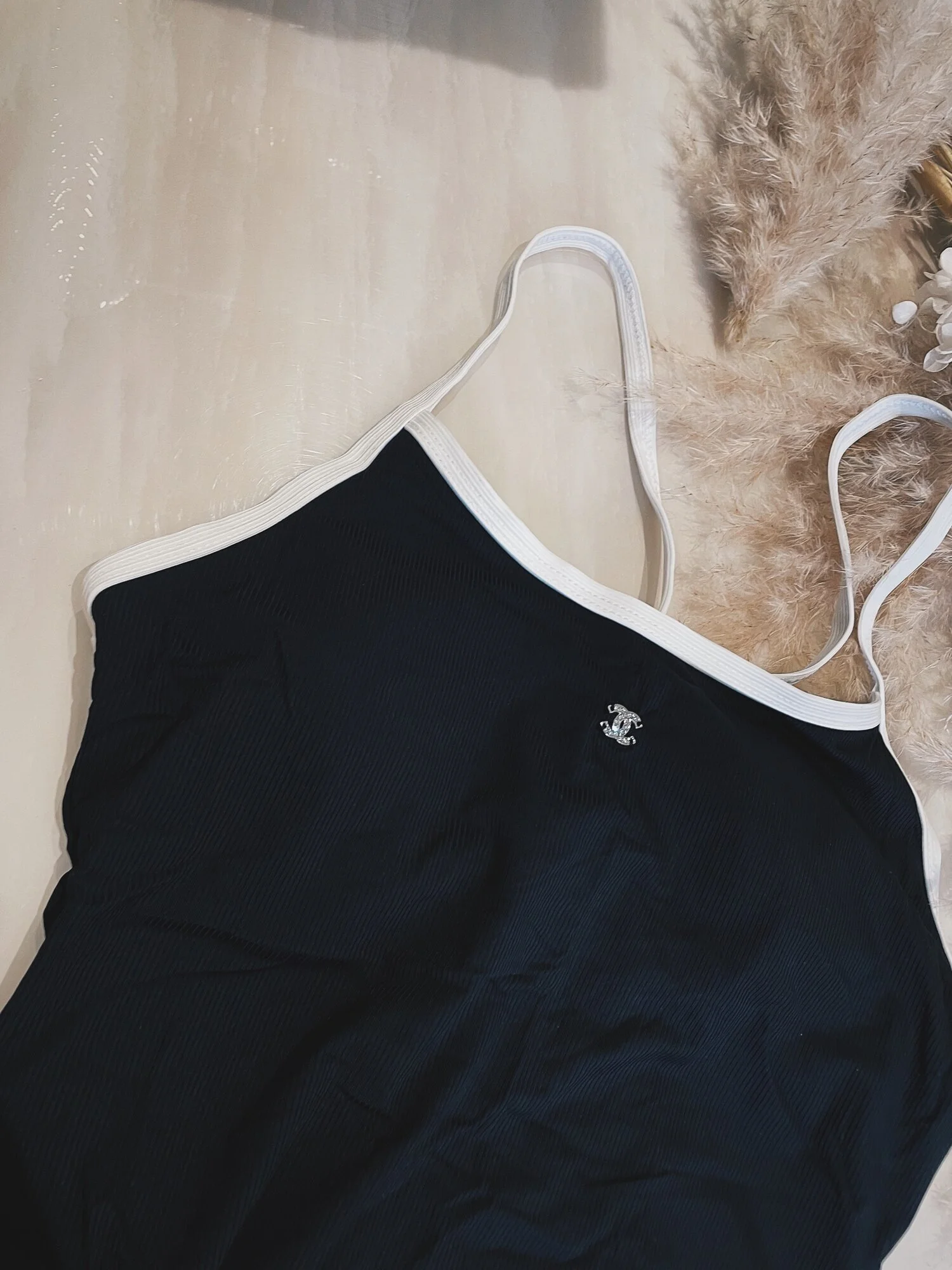 E7A169D5-A112-4F99-A93B-DF32926303B8