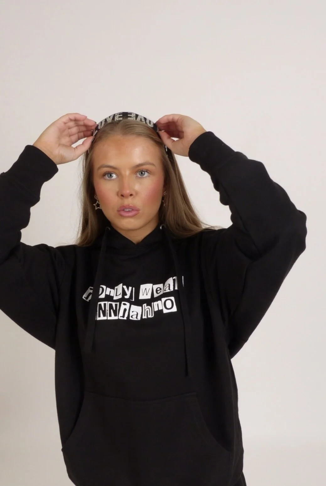 F8B305E3-4D87-4E07-B1FF-1E864DD576EF