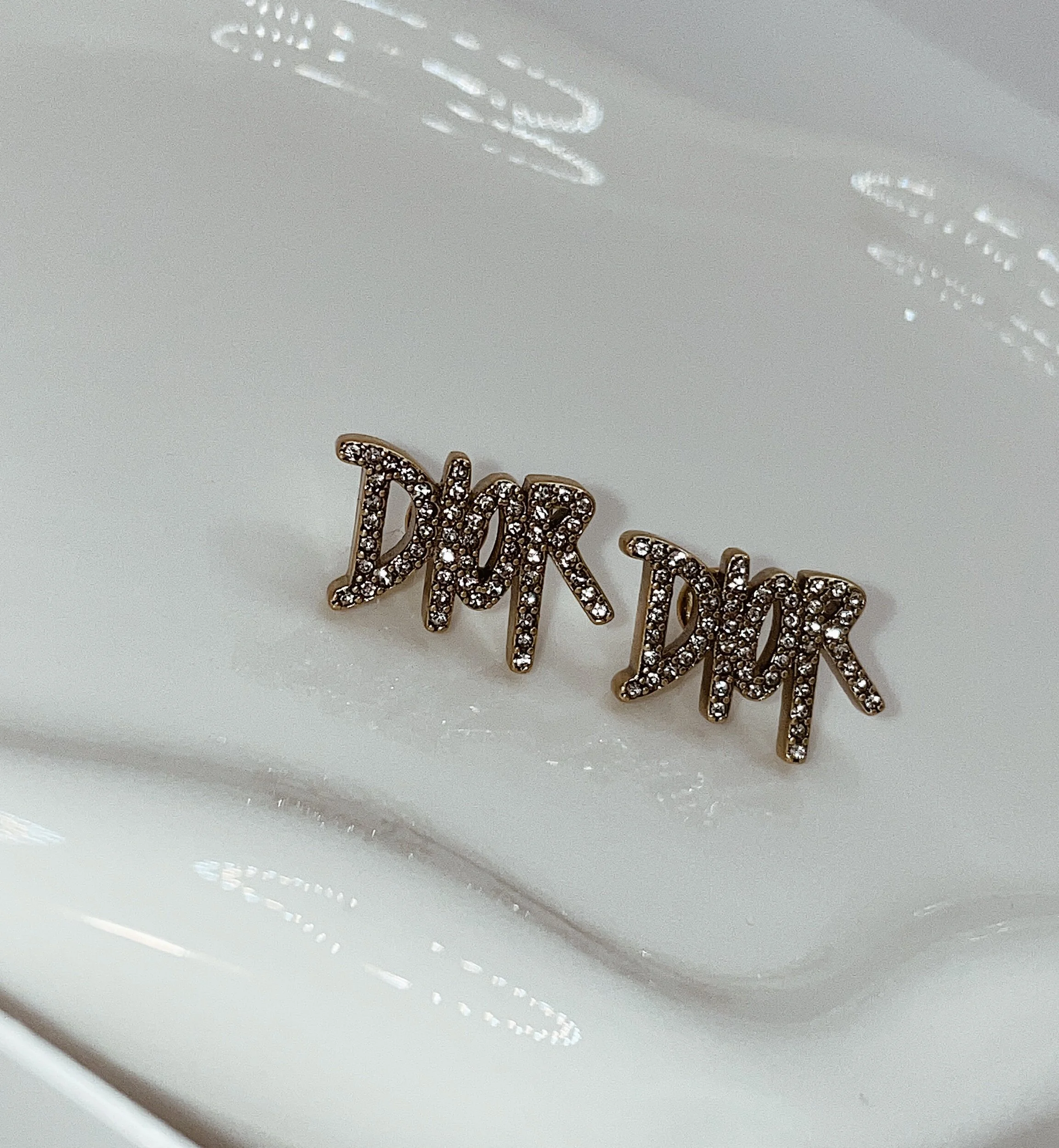 DF156A58-0051-4978-89C7-AA59DCE32C44