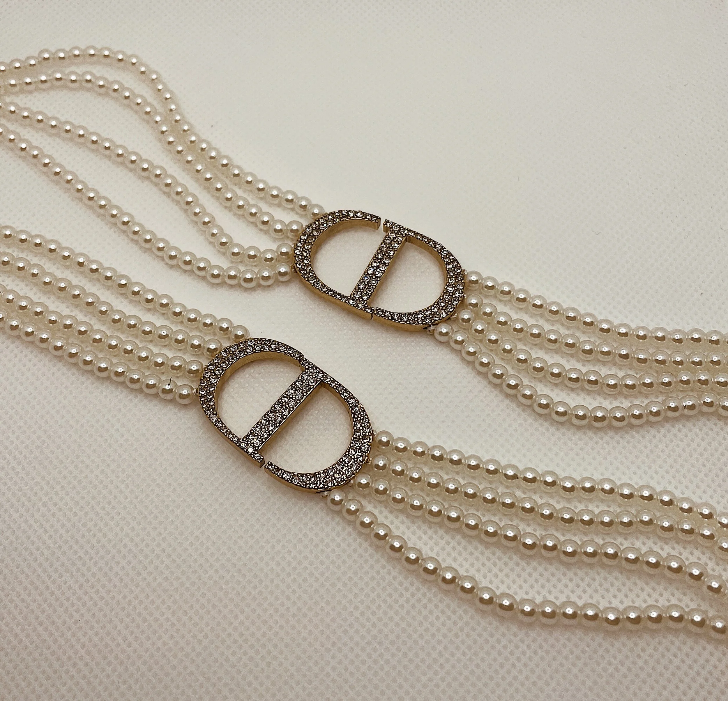 6DA8D285-96B6-4767-BE64-0B7C40AF6693