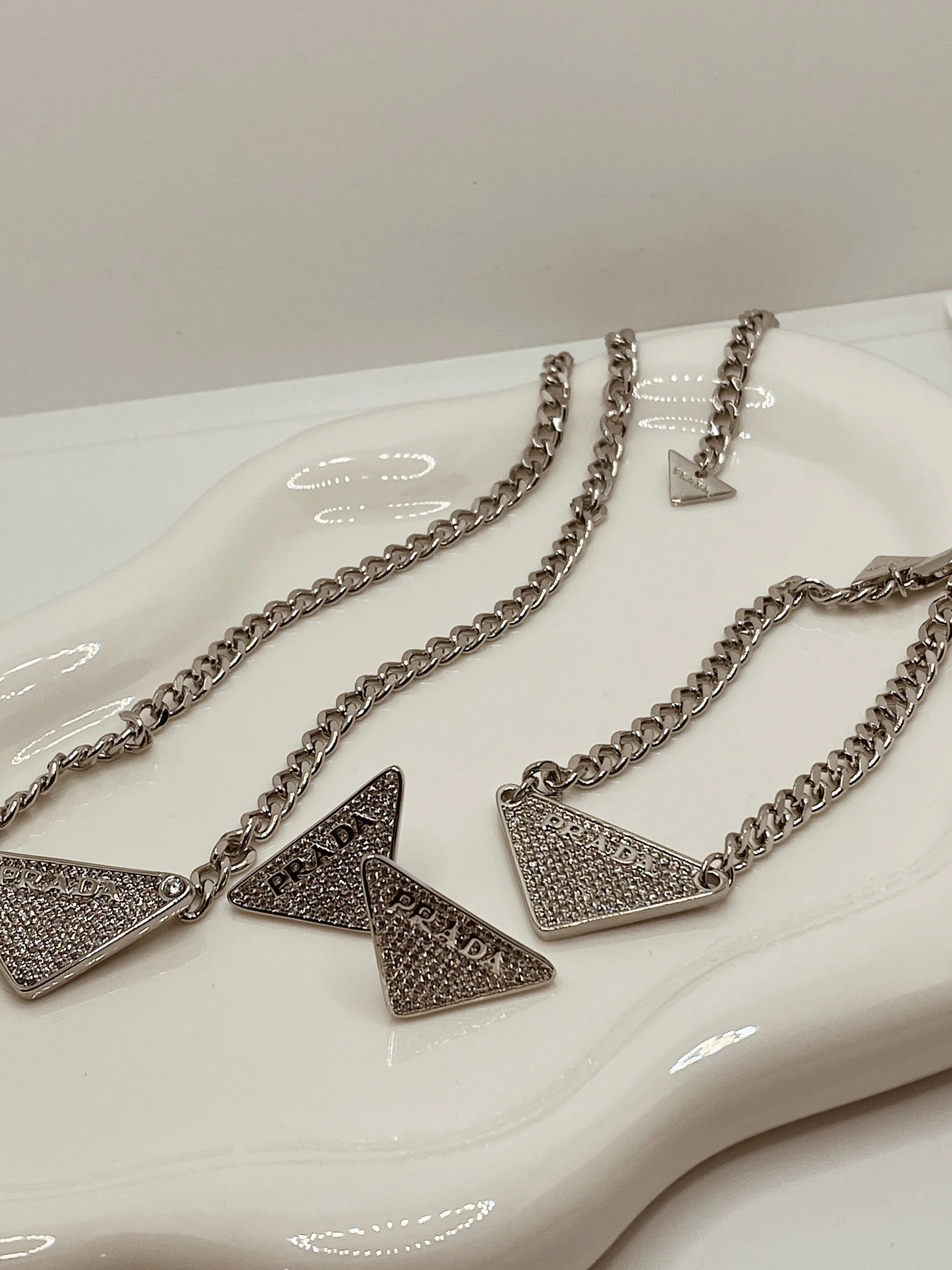 EDFA514A-3B59-4C89-8D56-E23B317CB02A