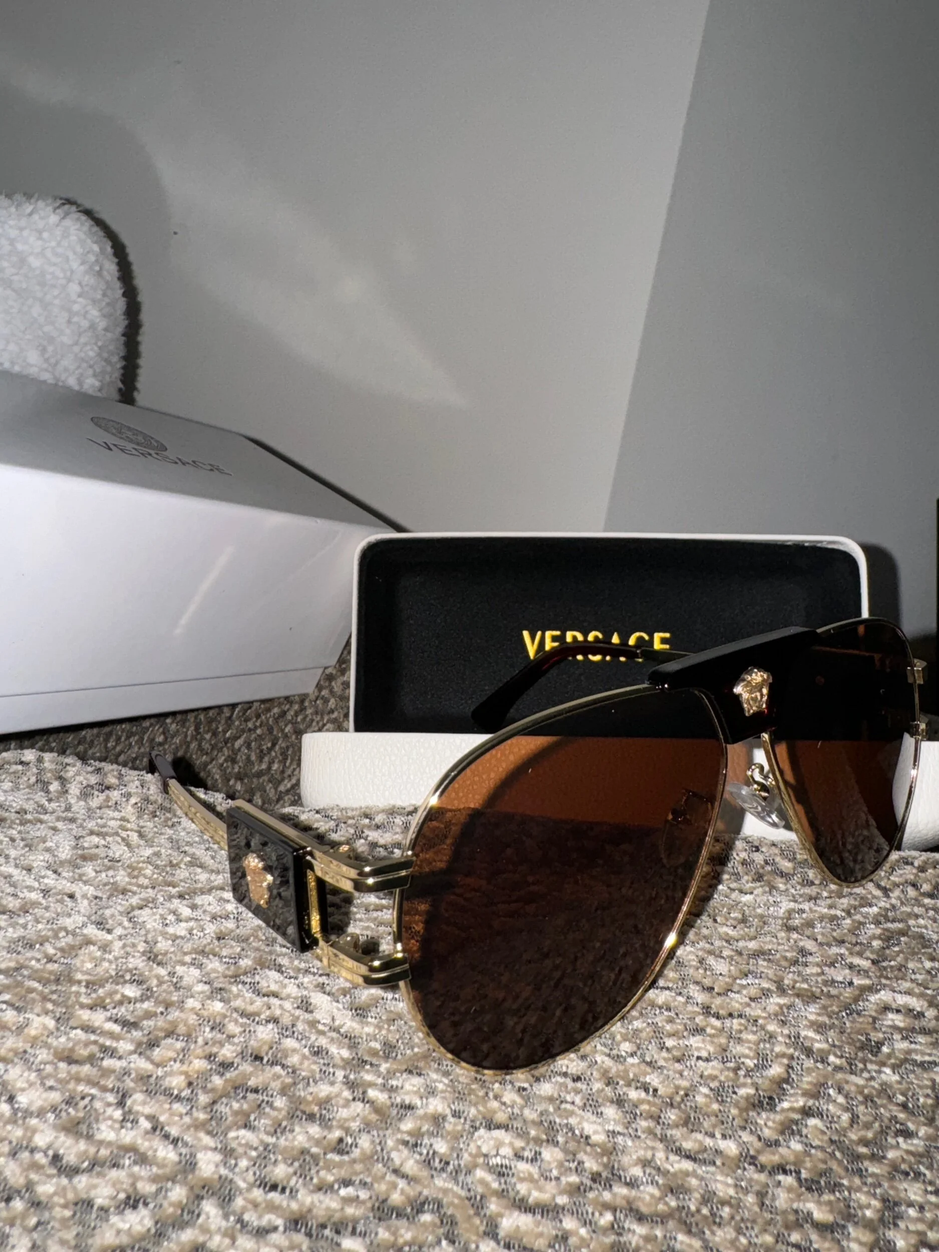 5E35072F-8B7C-41AA-B6CF-1927C0C3F77C