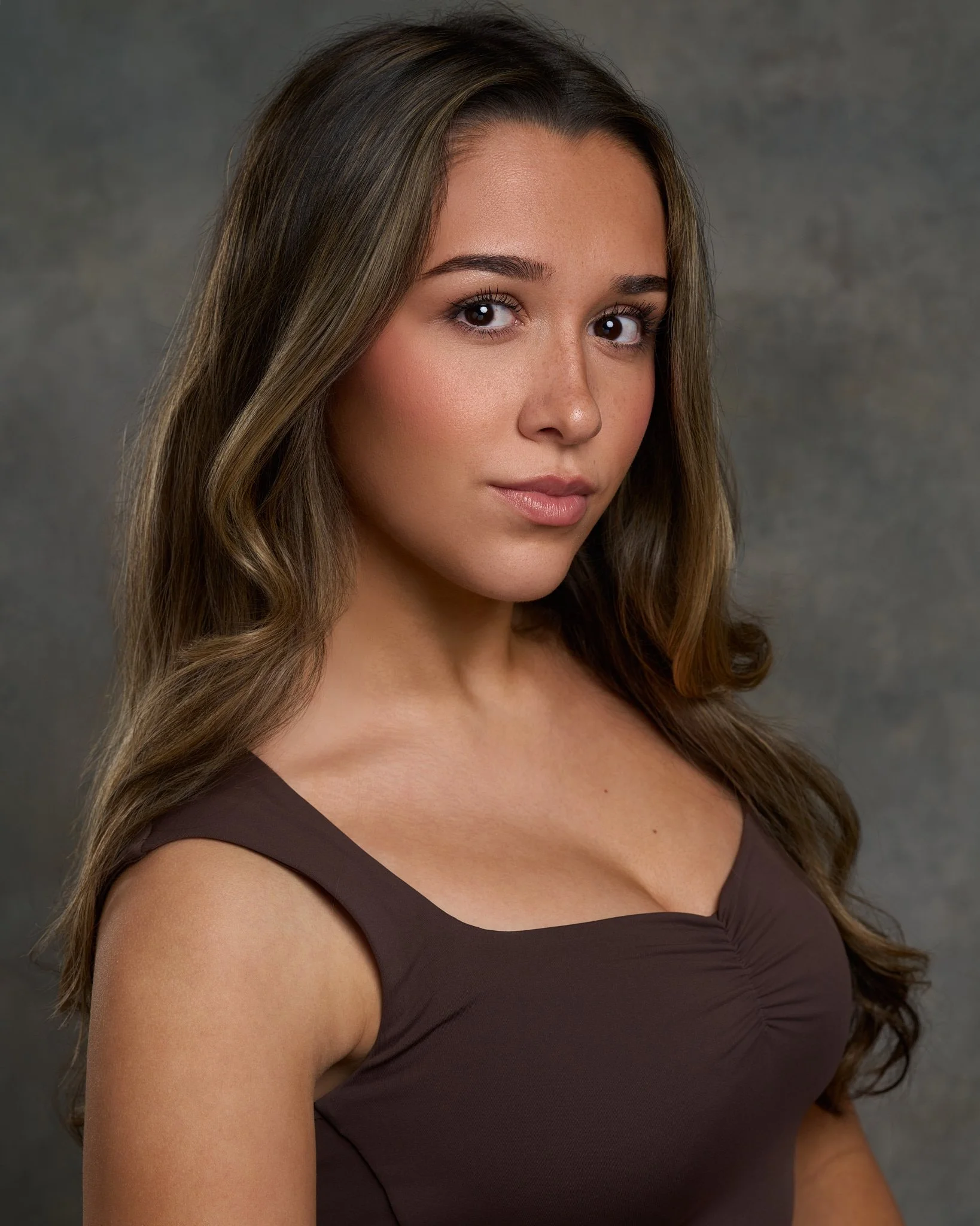 CHLOE-HEADSHOT-LONDON-ACTOR.jpg