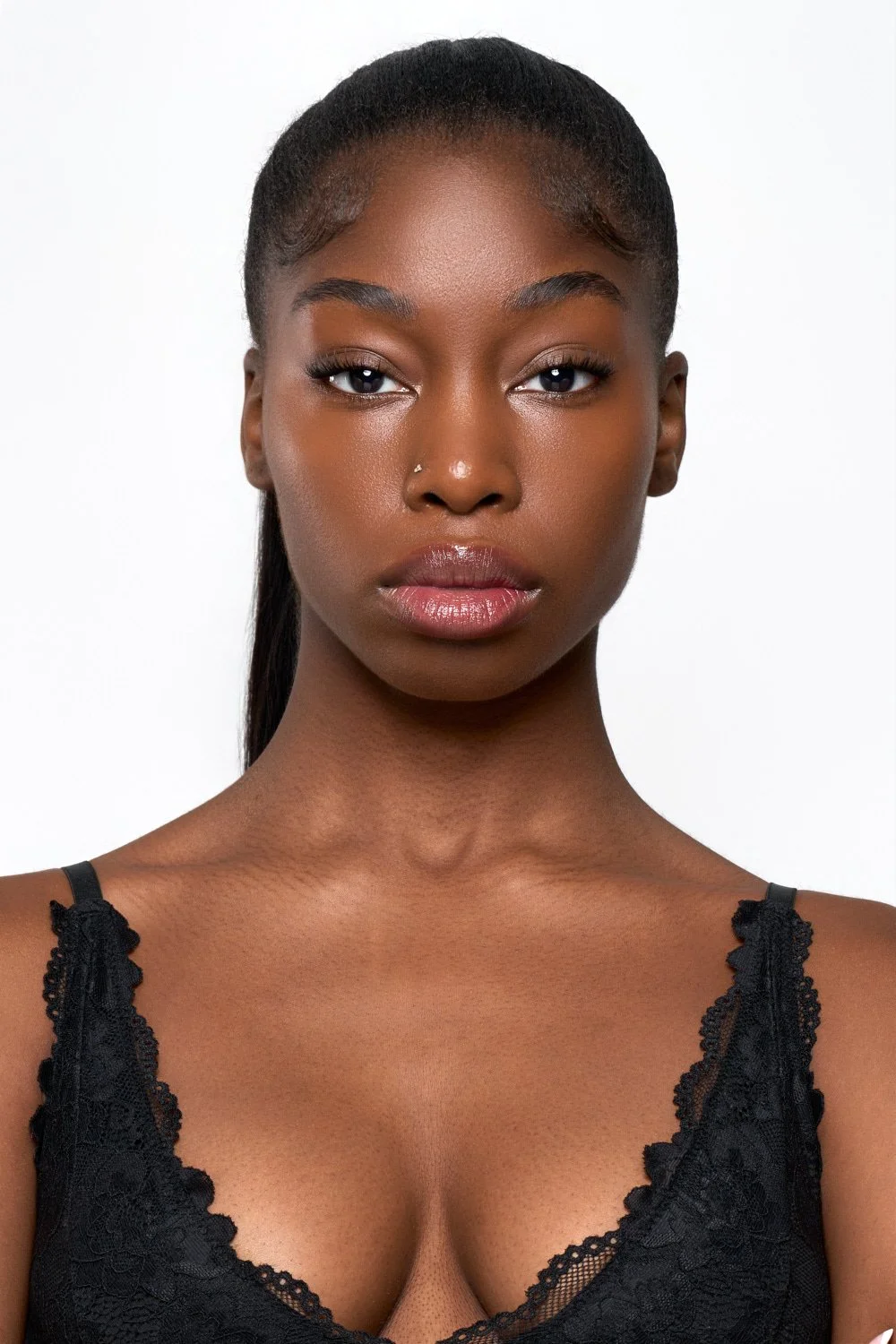 BRANDI_LONDON_HEADSHOT_BEAUTY.jpg