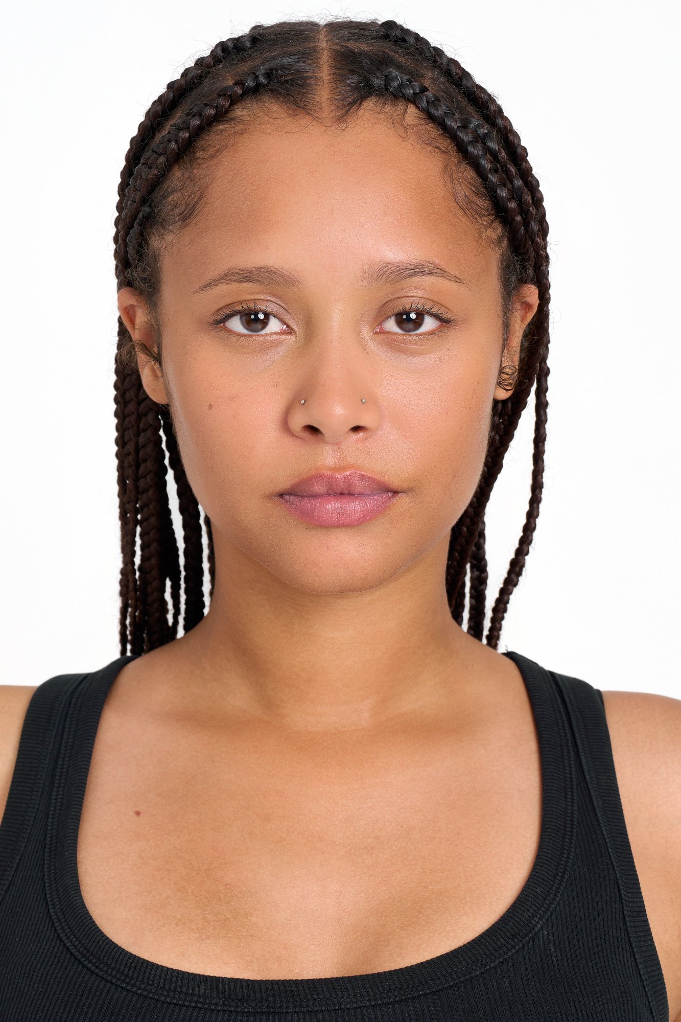 LEAGH_MODEL_DIGITALS_HEADSHOT_LONDON_IAMHEADSHOTS.jpg