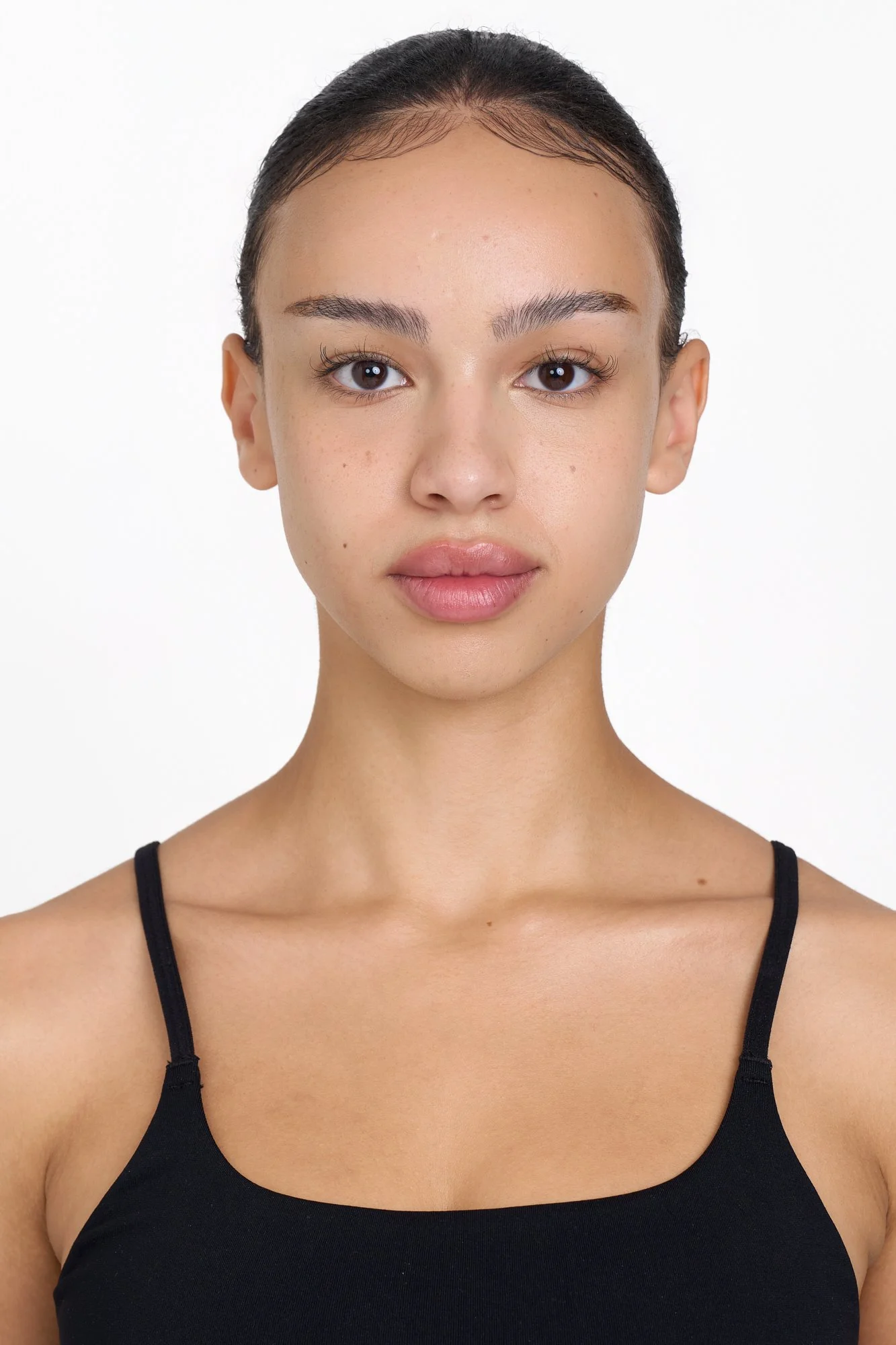 ROSE_HEADSHOT_MODEL_DIGITALS_LONDON.jpg