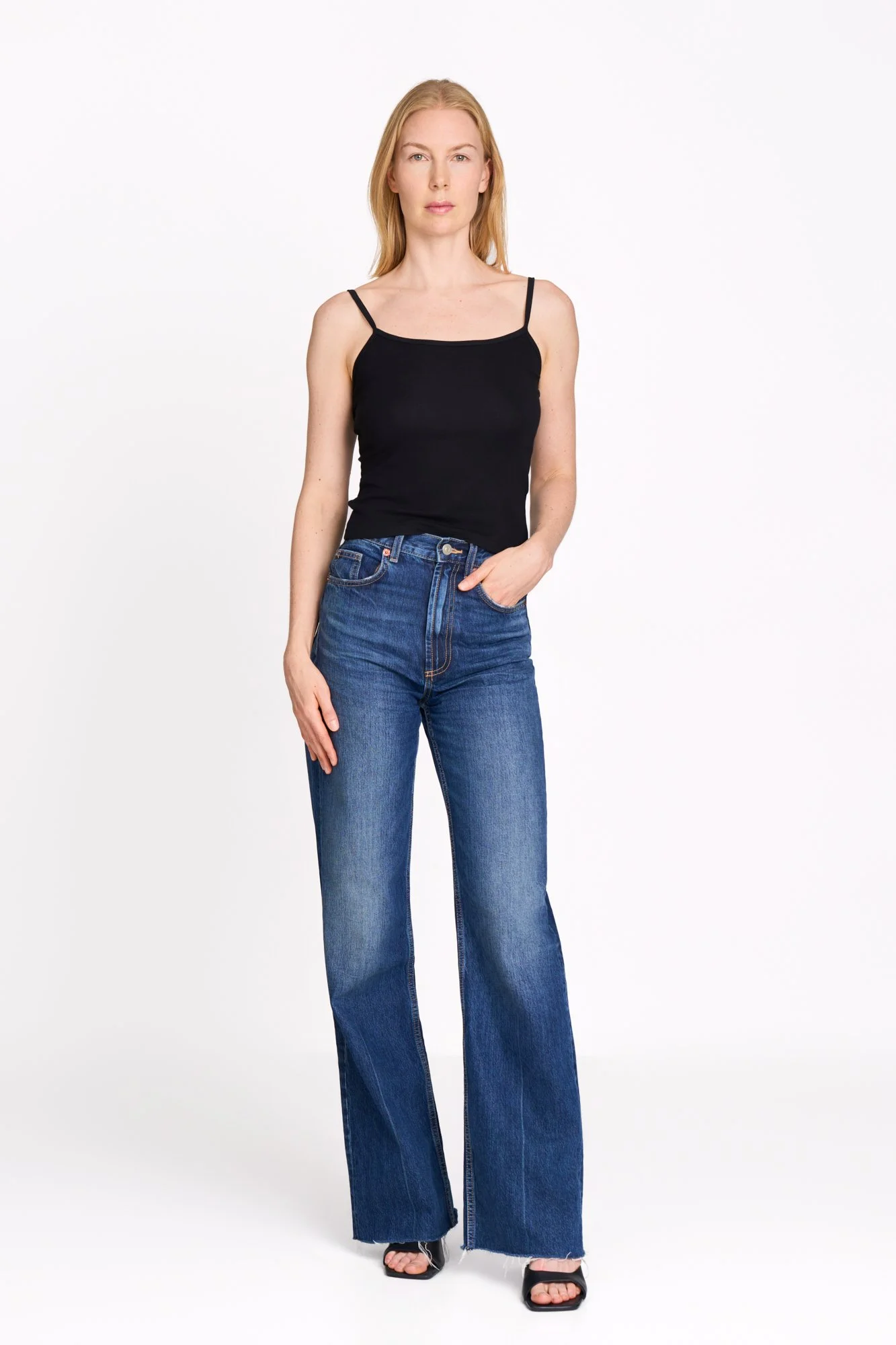 REBEKKA_MODEL-DIGITALS_FULL LENGTH_LONDON_POLAROIDS.jpg