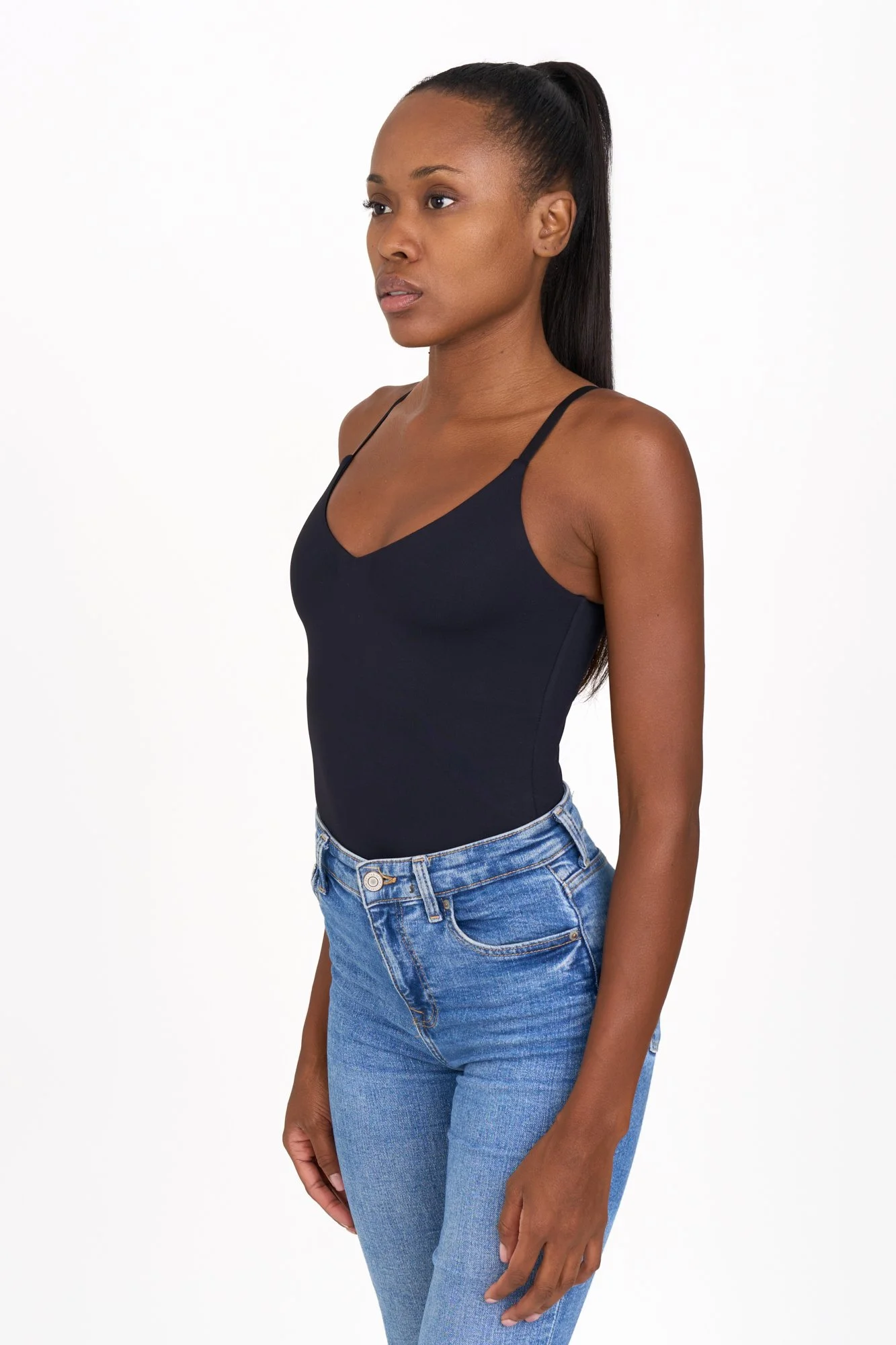 MELODIE_3:4 BODY SHOT_MODEL_DIGITALS_LONDON.jpg