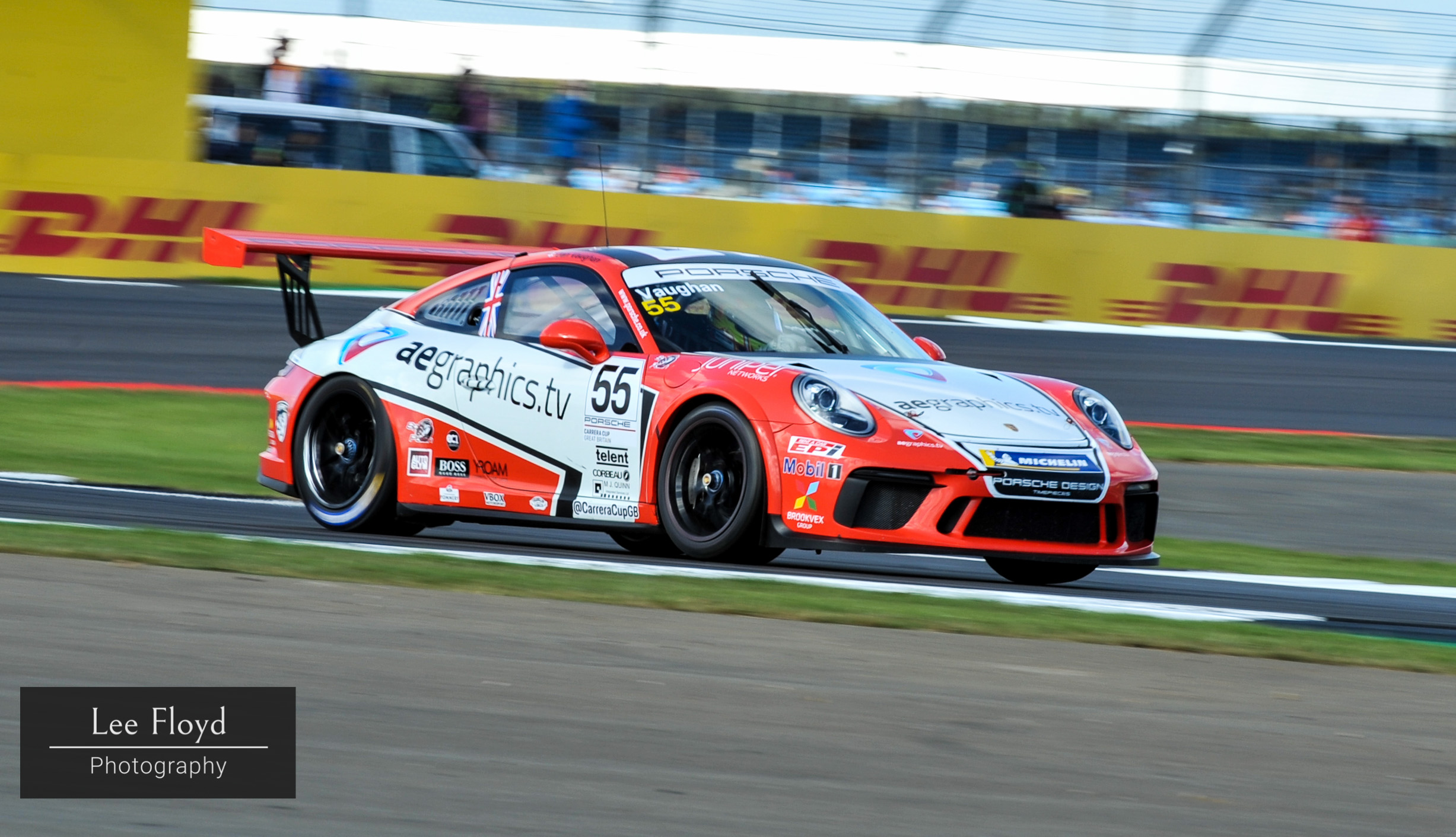 PorscheCarreraCupSilverstone-003.jpg
