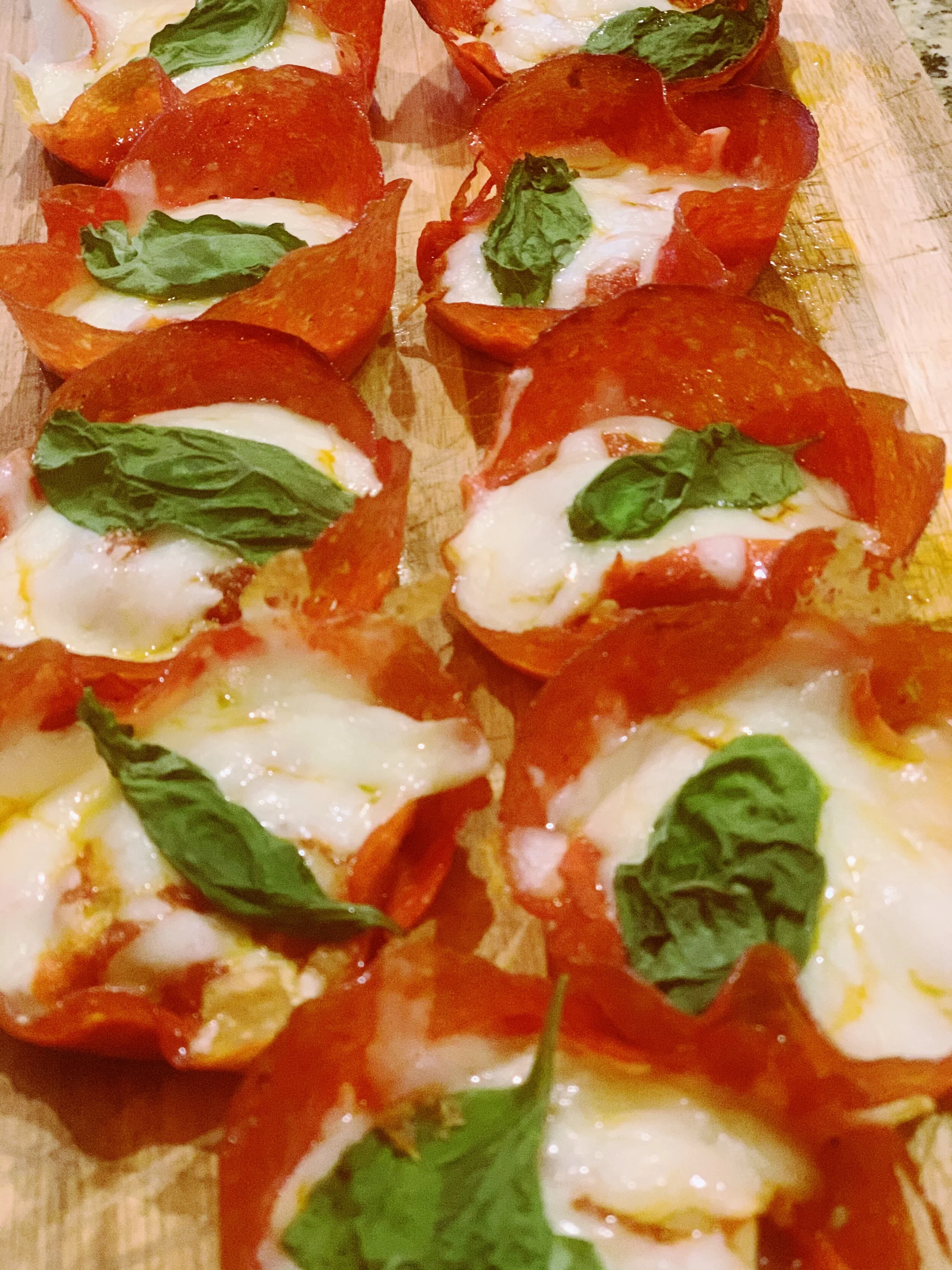 Pepperoni Pizza Cups-A perfect low carb snack