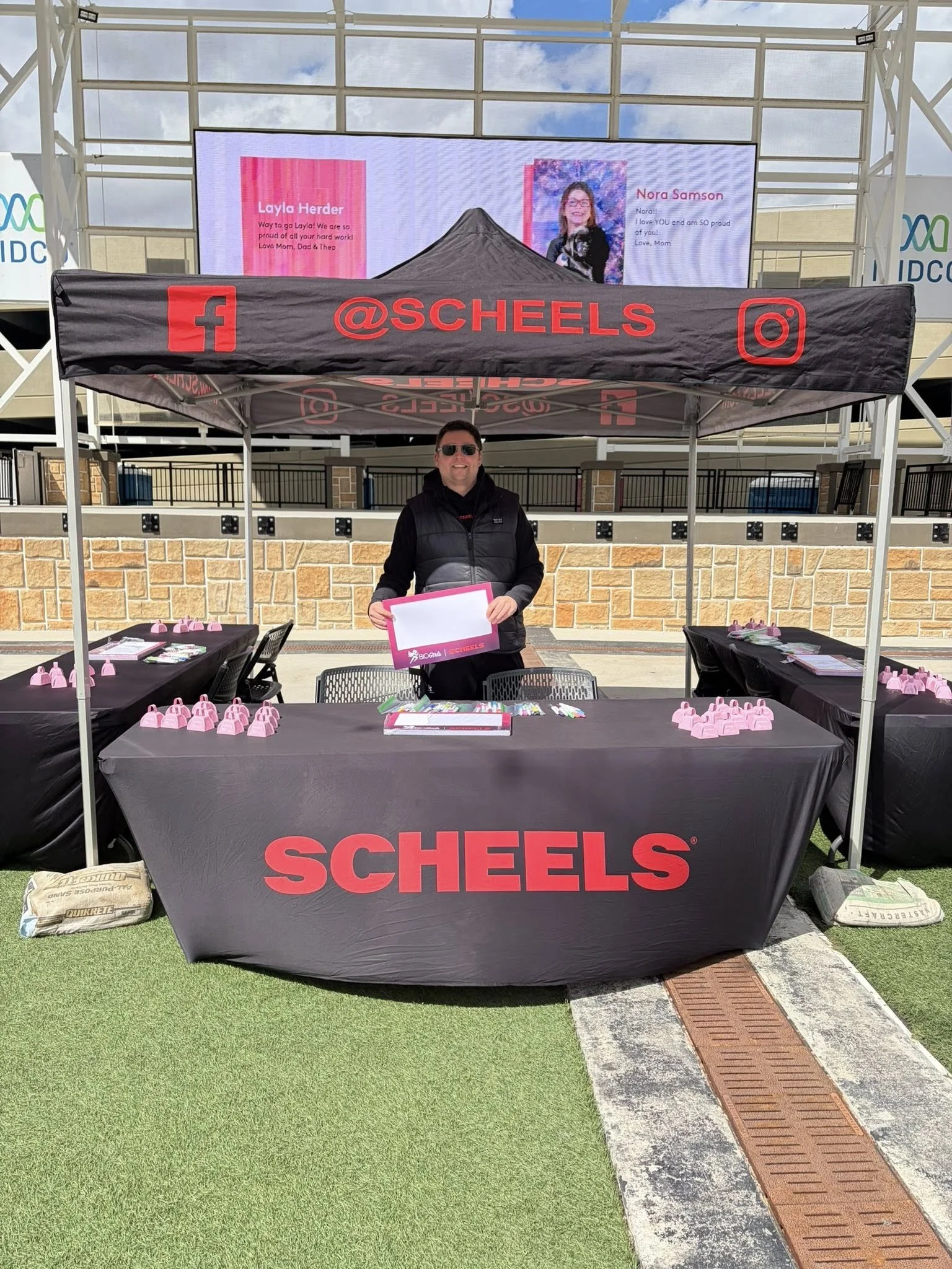 scheels.jpg