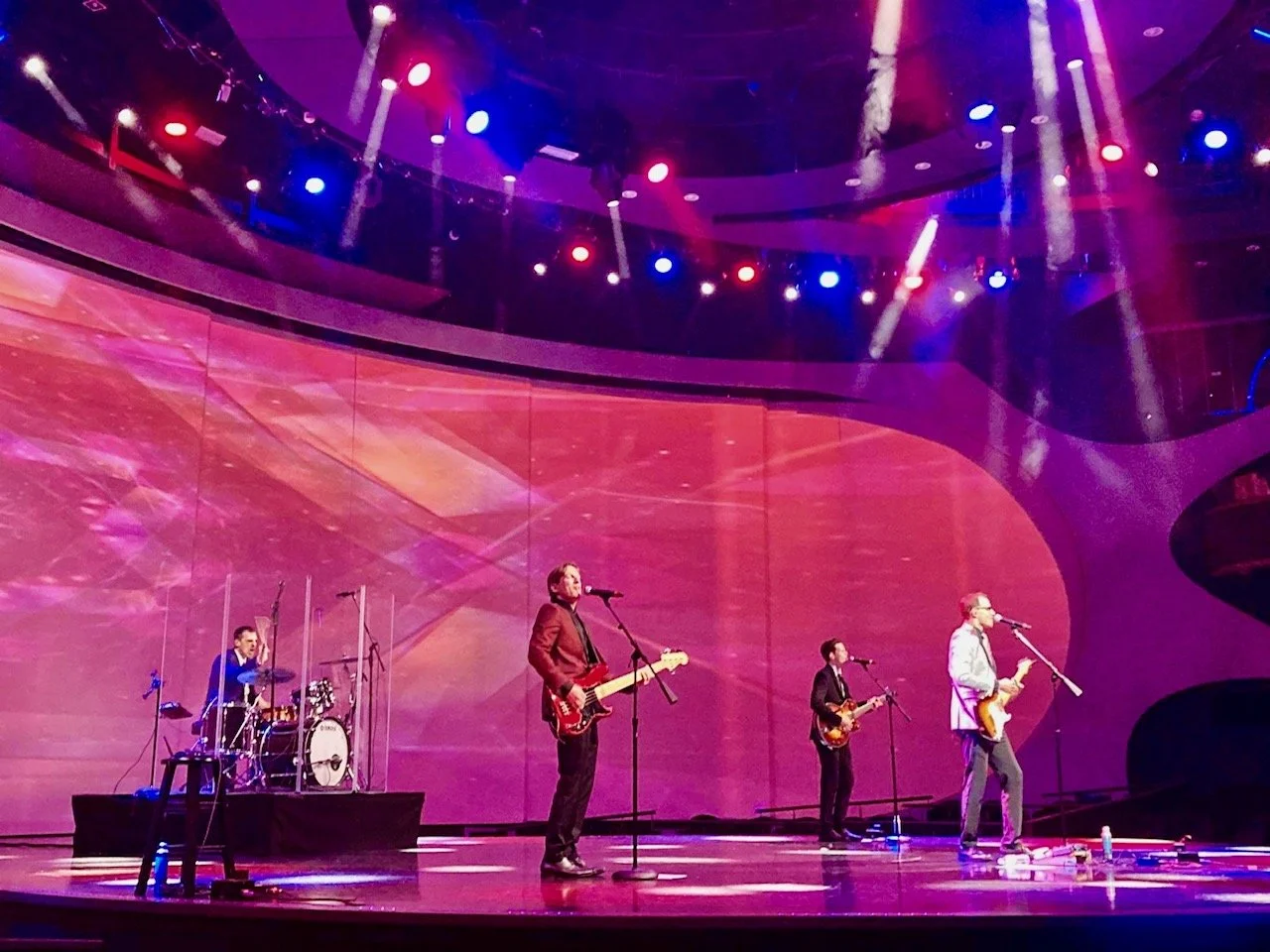 Rave-Ons on the Celebrity Ascent