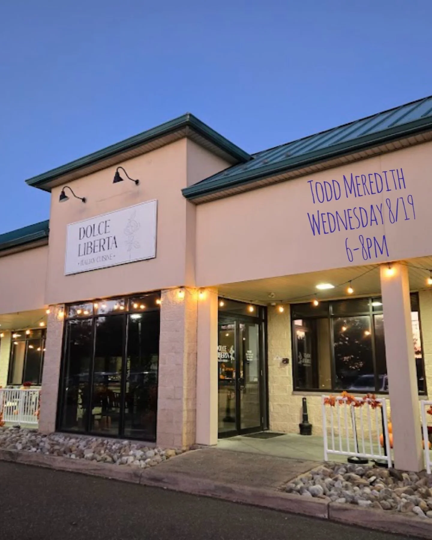Two more Wednesdays @dolceliberta_nj  Catch me tonight or Sept 2 from 6-8pm at this delicious Italian joint. I go back to playing there every other Friday in Sept 18. #livemusic #manahawkin #italianfood