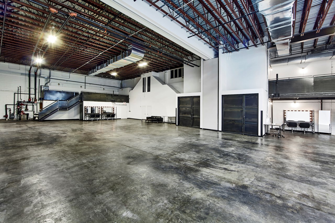 IndustriaNYC_Studio_OneAndTwoRental_Williamsburg_img2.jpg