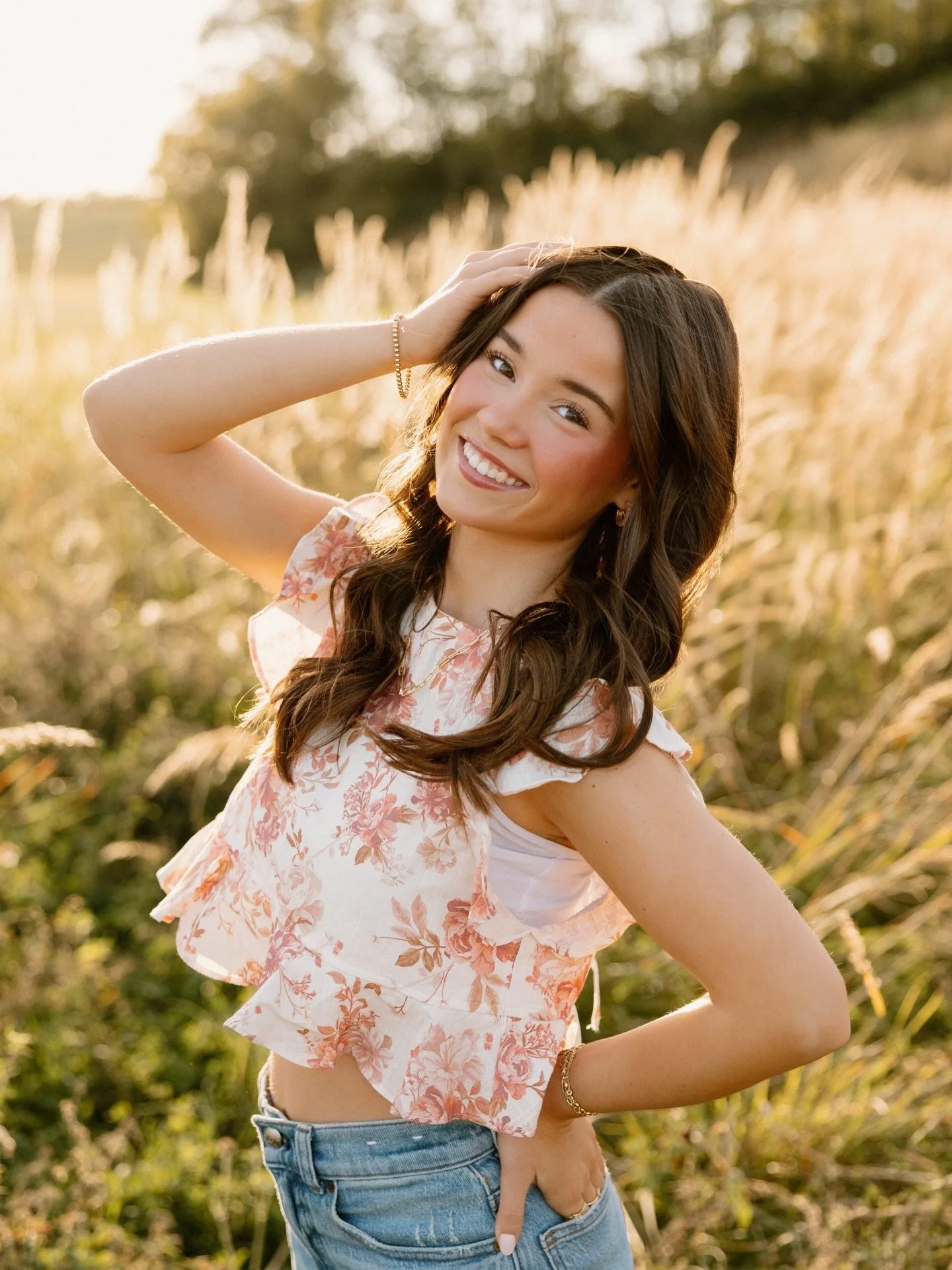 sweet ella girl in the fall glow ☀️