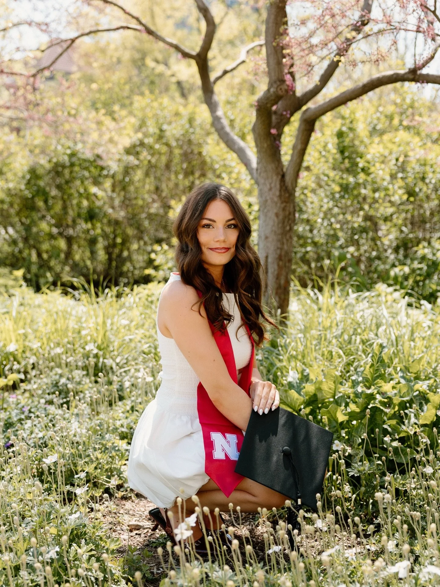 A season worth celebrating 🎓
Spring grad sessions are booking now!