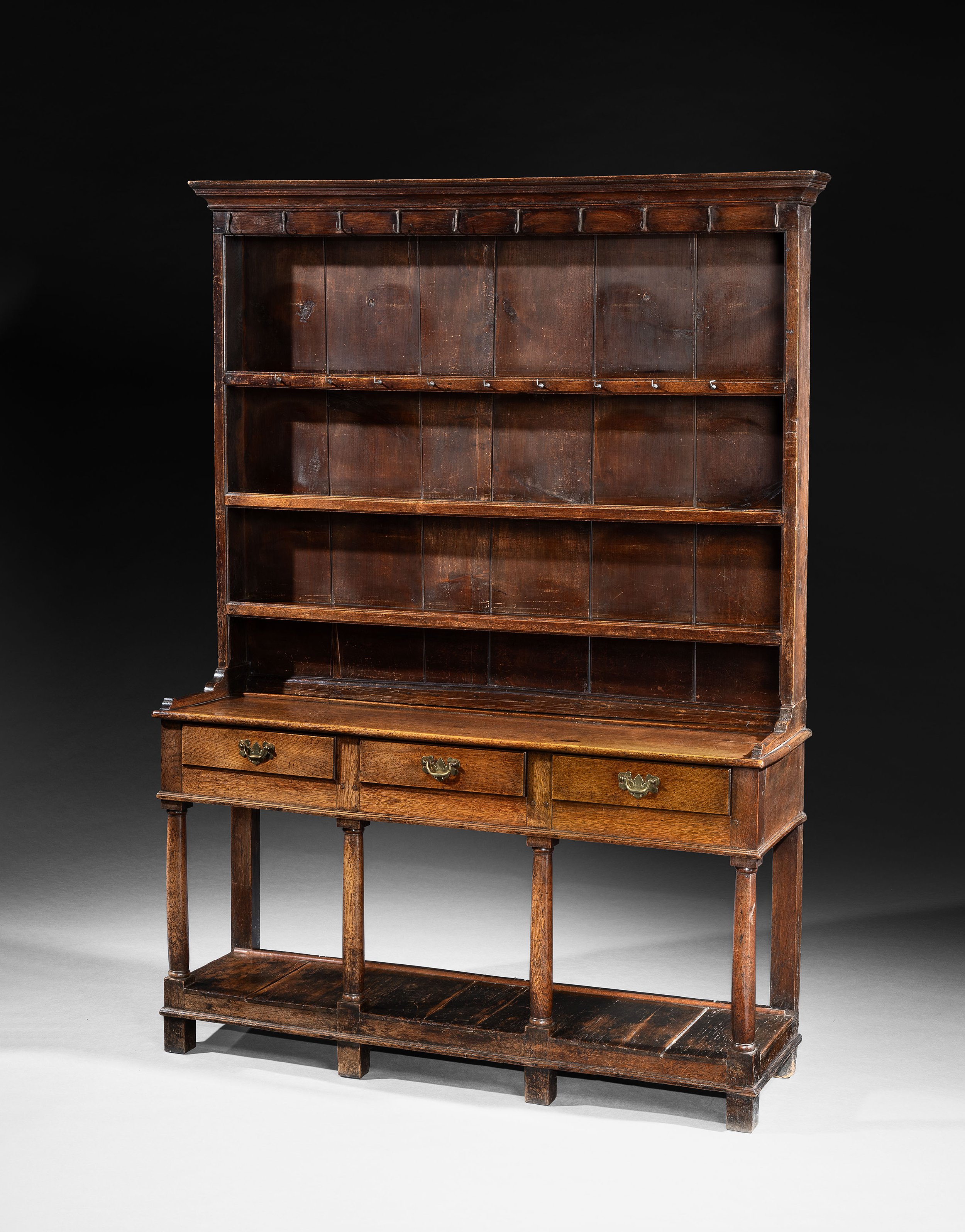 oak-canopy-dresser1.jpg