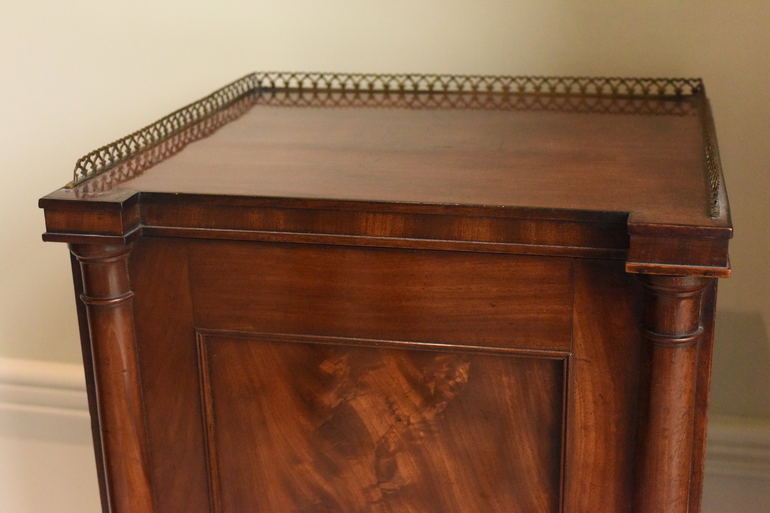 regency-period-mahogany-pedestals3.JPG