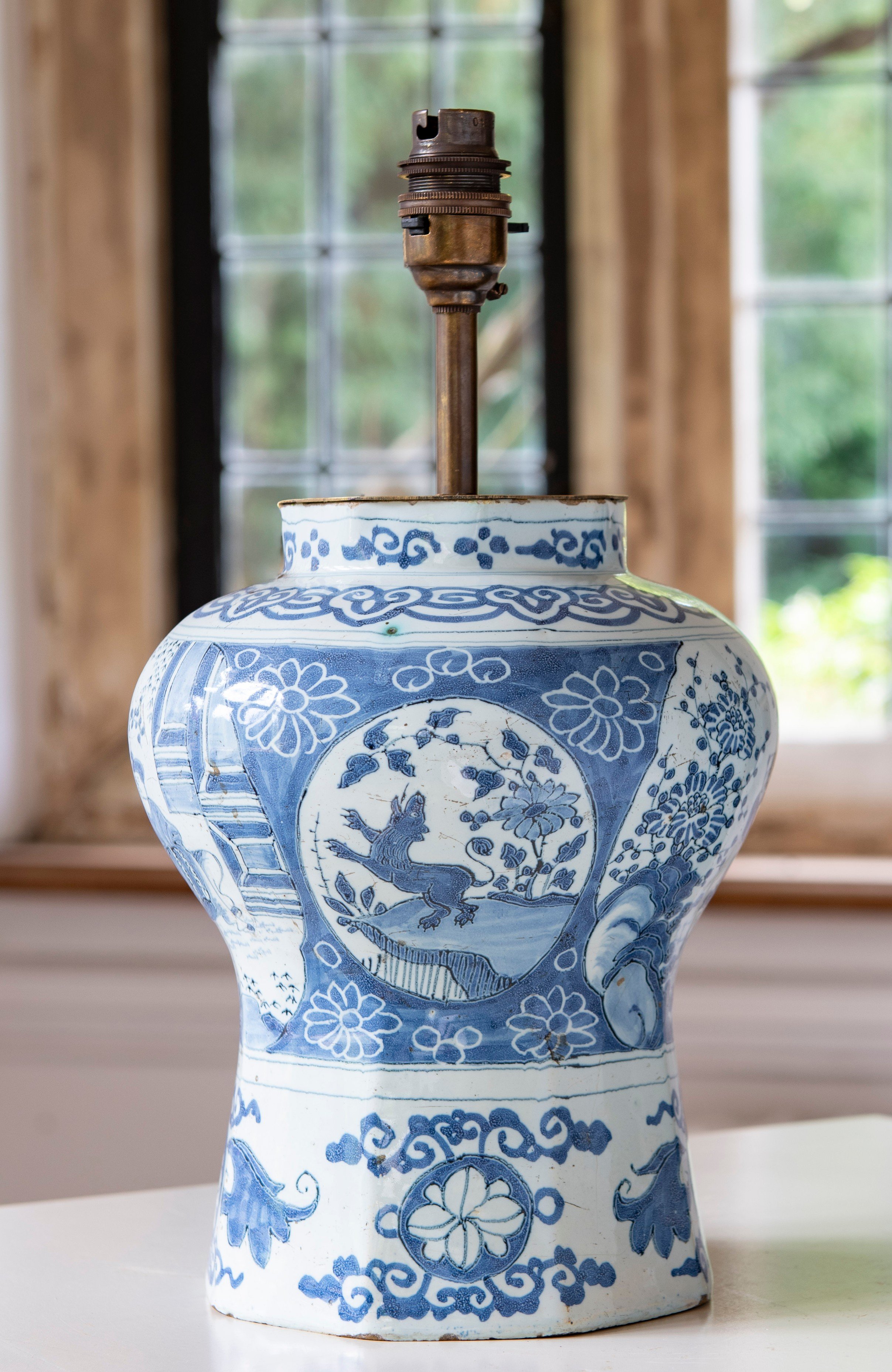 delft-vase-as-lamp1.jpg