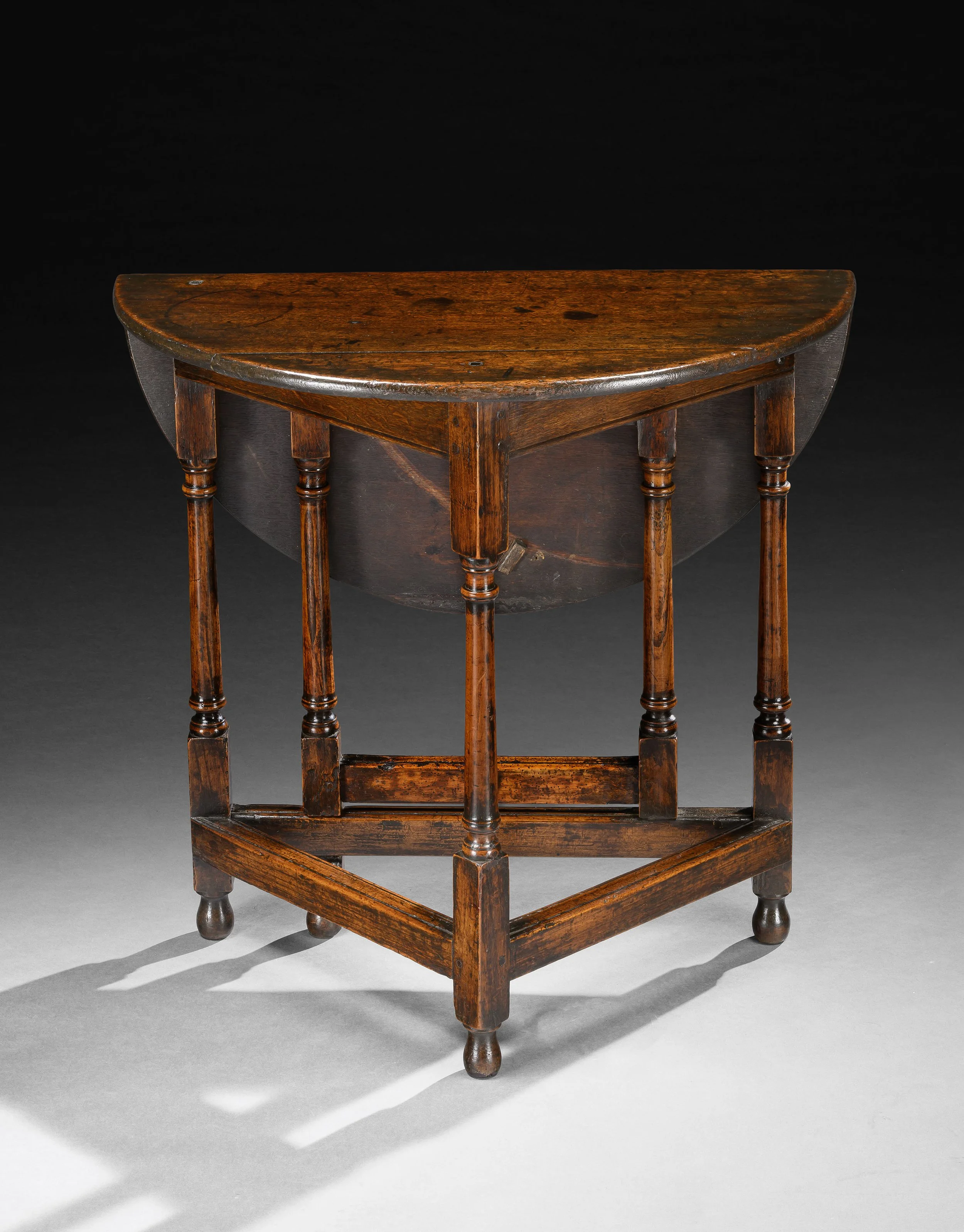 oak-drop-lead-table2.jpg