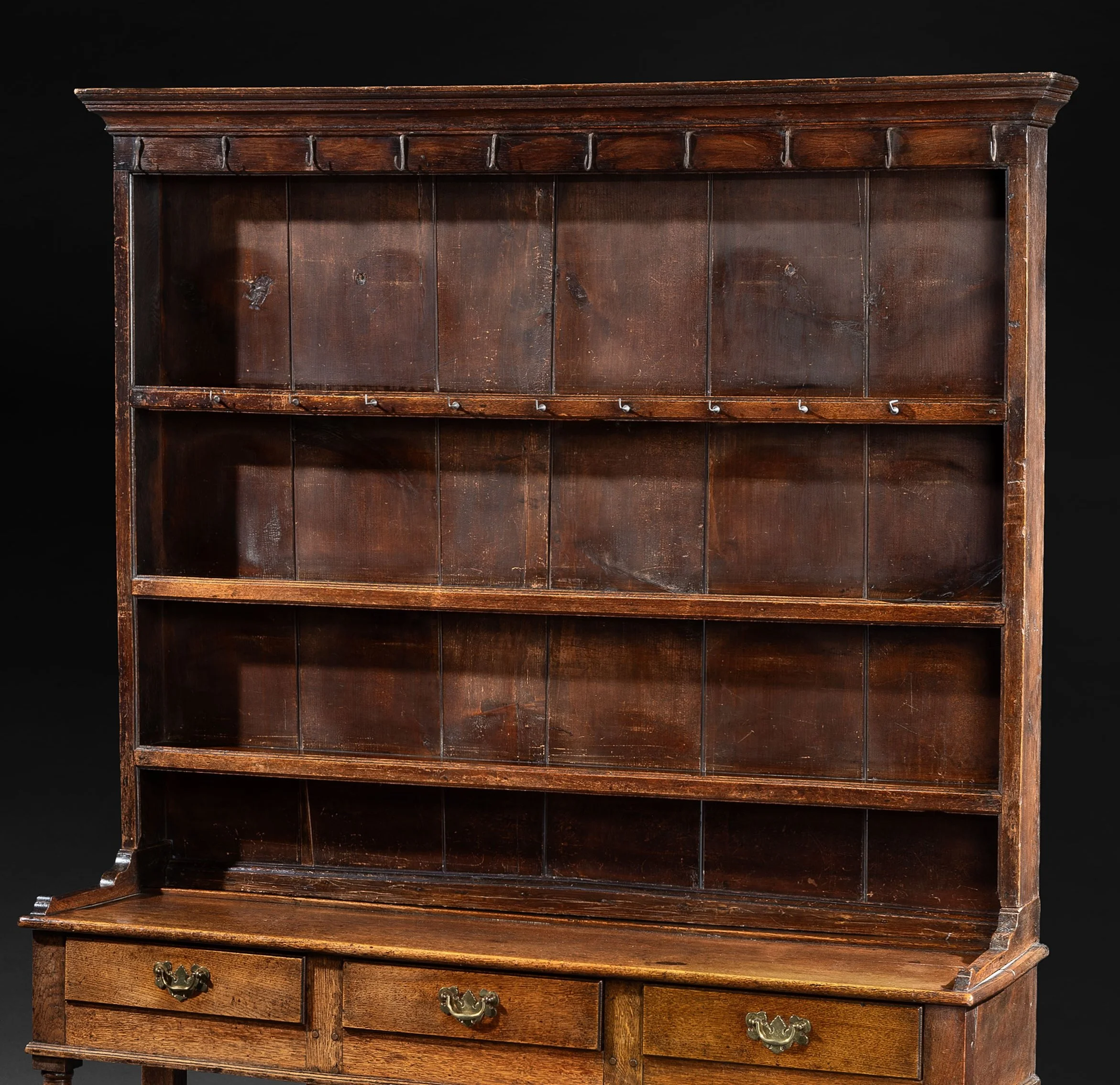 oak-canopy-dresser2.jpg